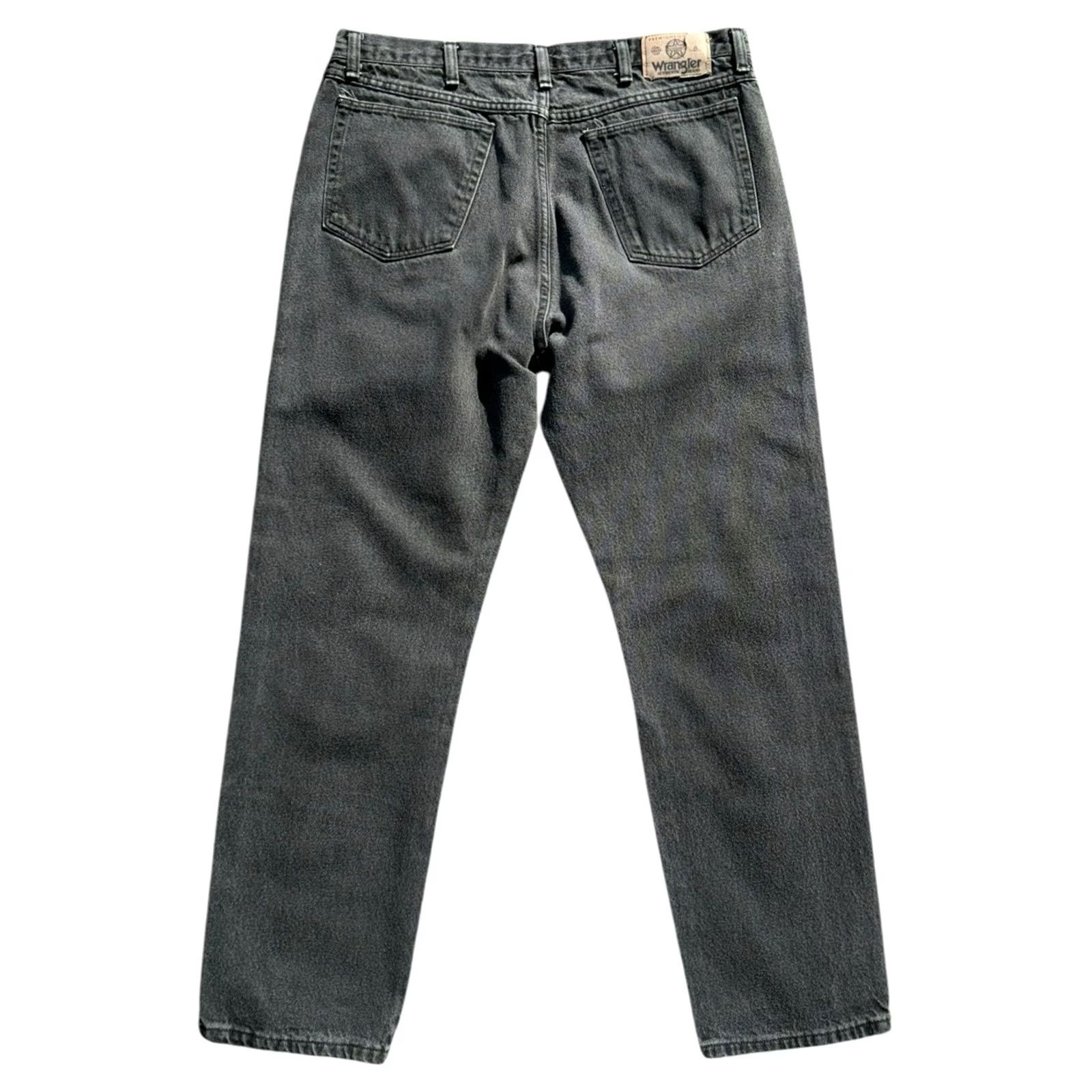 Wrangler VINTAGE Wrangler Jeans Dark Wash Denim 38x32 Mens Size 38 Regular Straight Blue N/A Size US 38 / EU 54 - 2 Thumbnail