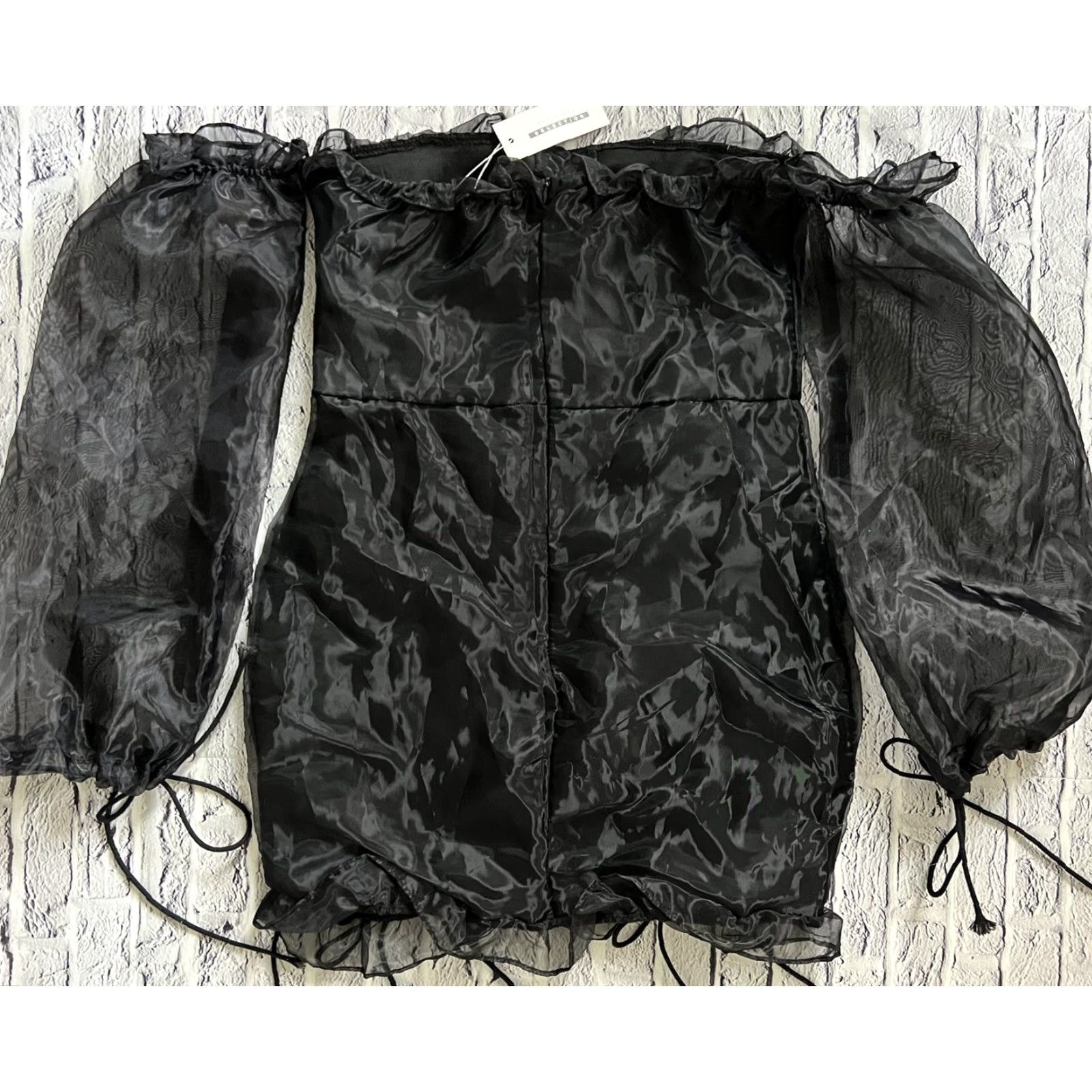 Vintage NWT CBR Sexy Little Black Dress Sheer Long Sleeve Cinch Off the Shoulder Small Dress Women Lace Up Short Black Sexy 90s? Size S / US 4 / IT 40 - 4 Thumbnail