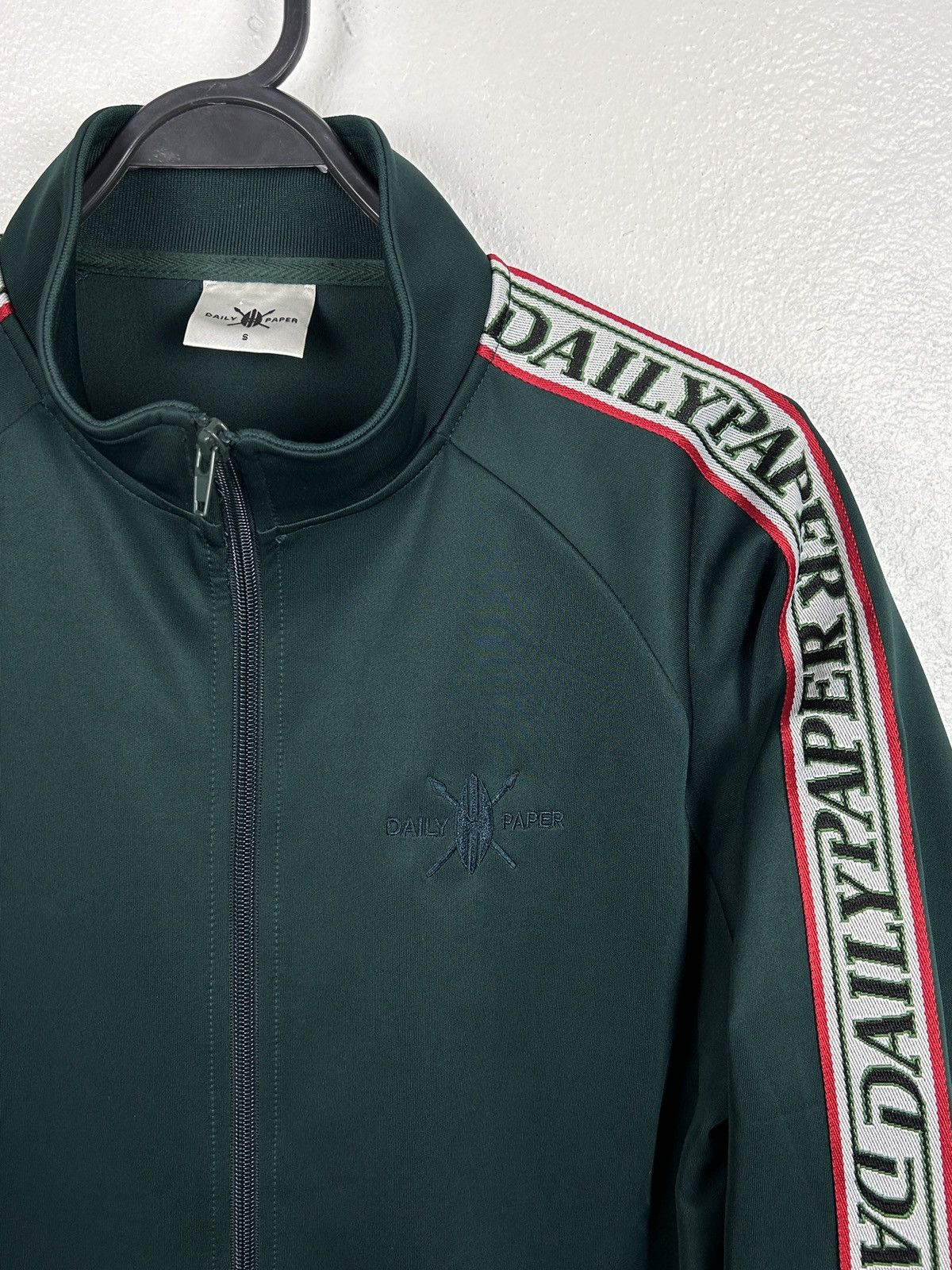 Daily Paper Daily Paper Lampas Zippered Tracksuit Jacket In Green Size US S / EU 44-46 / 1 - 2 Thumbnail