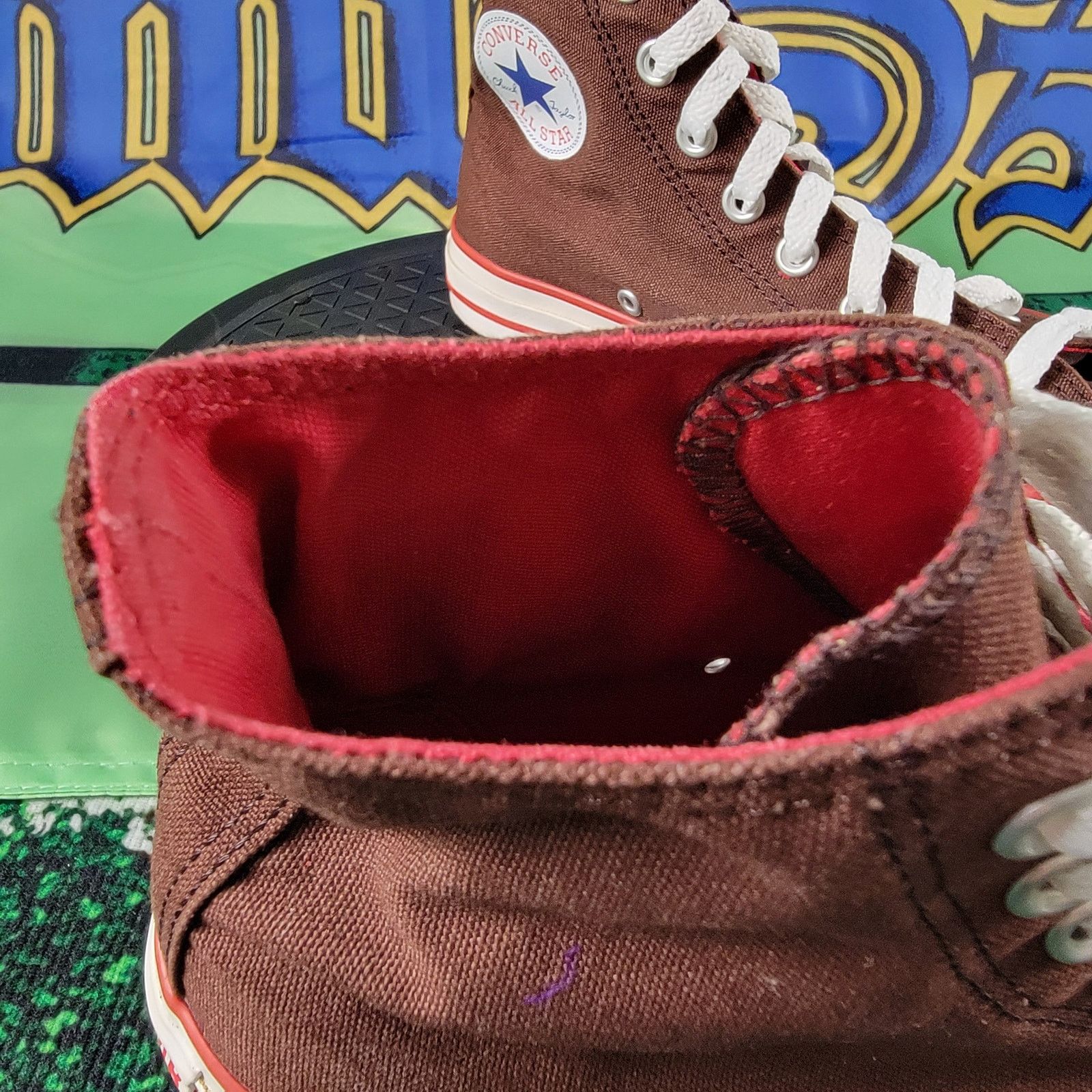 Converse Converse Chuck Taylor All-Star HiTop Brown/Red Sz. 8M 10W Size US 8 / EU 41 - 5 Thumbnail