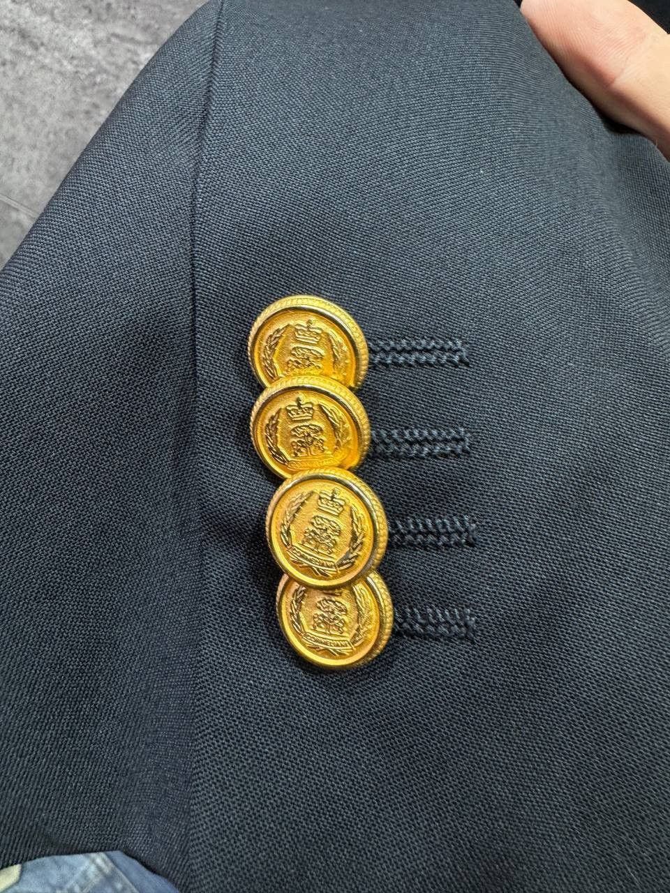 Corneliani Corneliani Navy Blazer Gold Buttons Virgin Wool Mens Size XL Size 46R - 9 Thumbnail