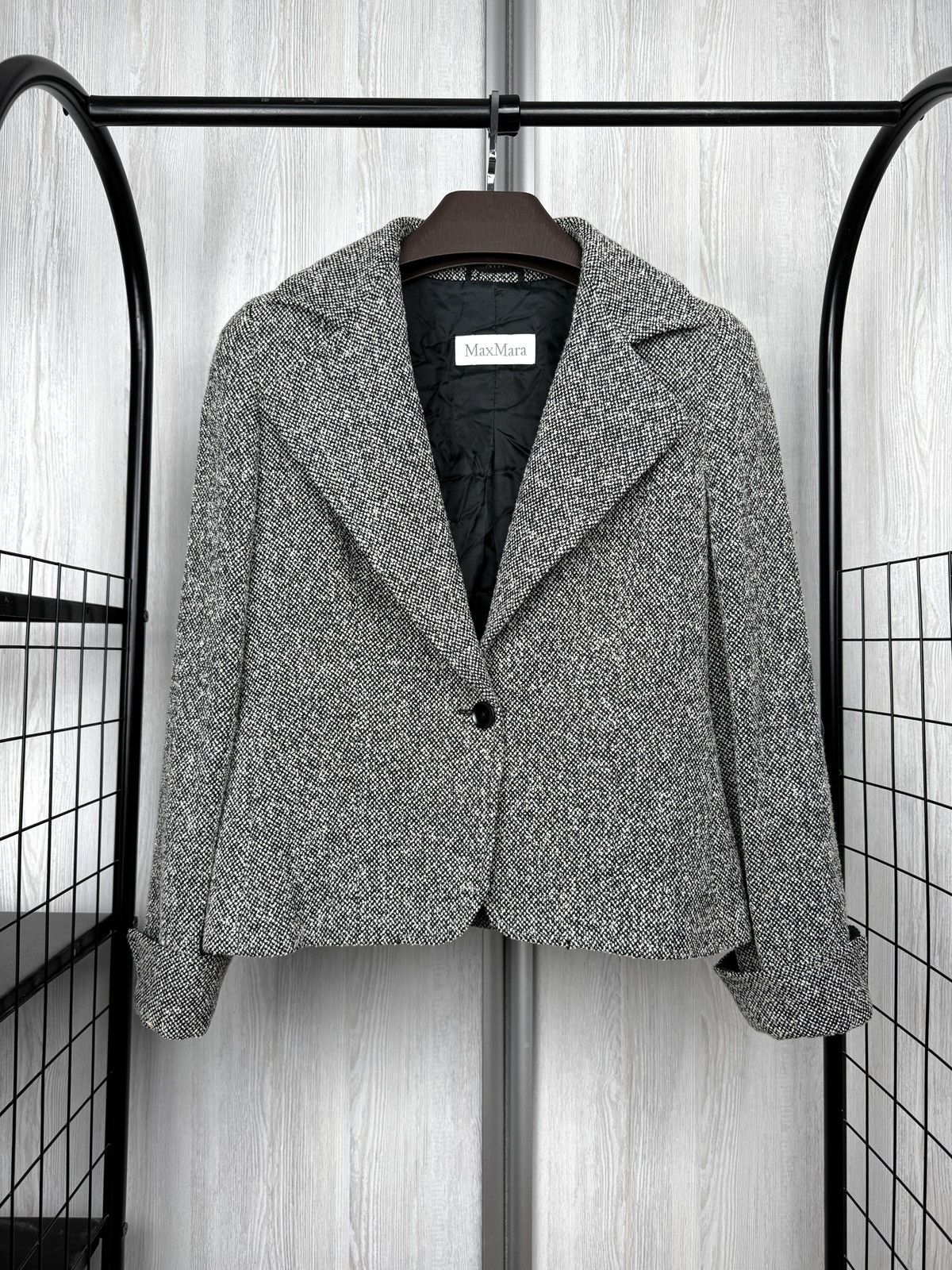 Max Mara Max Mara main line wool blend tweed short blazer jacket Size XL / US 12-14 / IT 48-50 - 1 Thumbnail