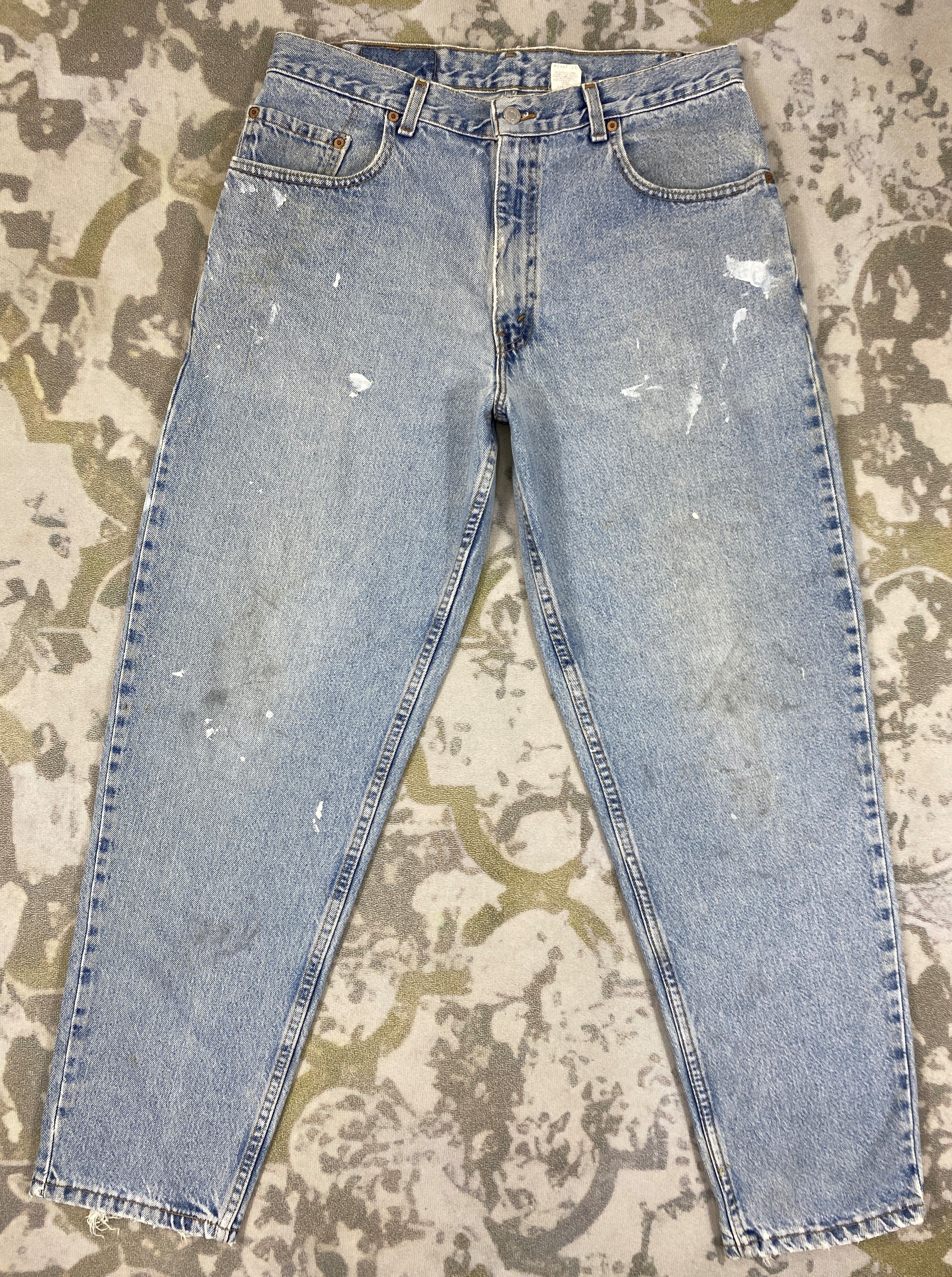image of Distressed Denim x Levis Light Blue Wash Vintage Levi's 560 33X30.5 Denim -Jn1699, Men's