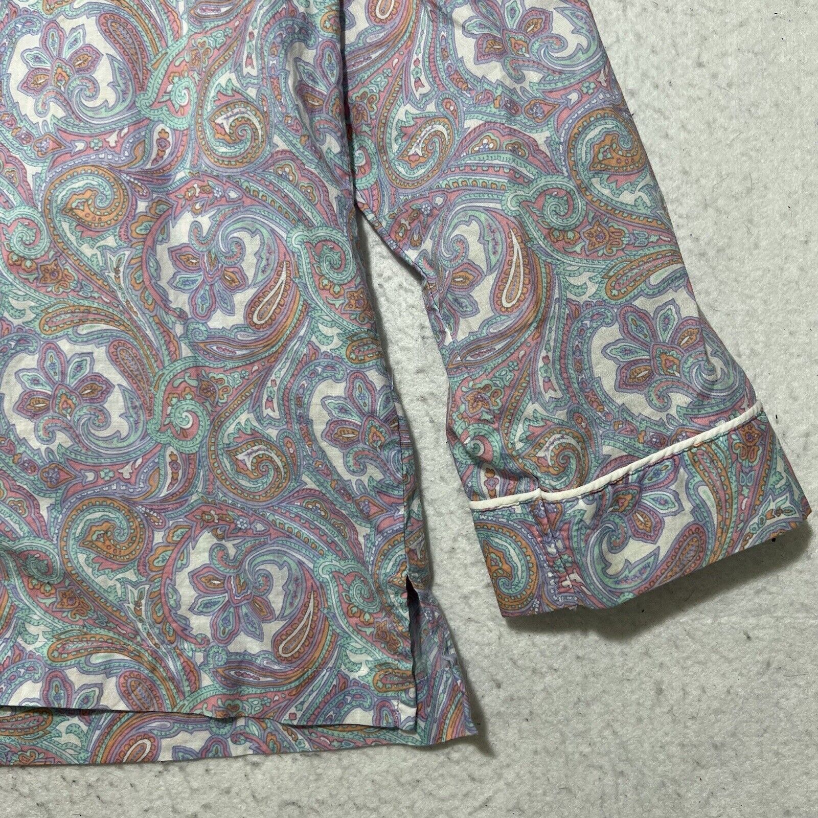 Victoria's Secret Victoria's Secret Paisley Patterned Button Up Sleep Shirt Size ONE SIZE - 6 Thumbnail