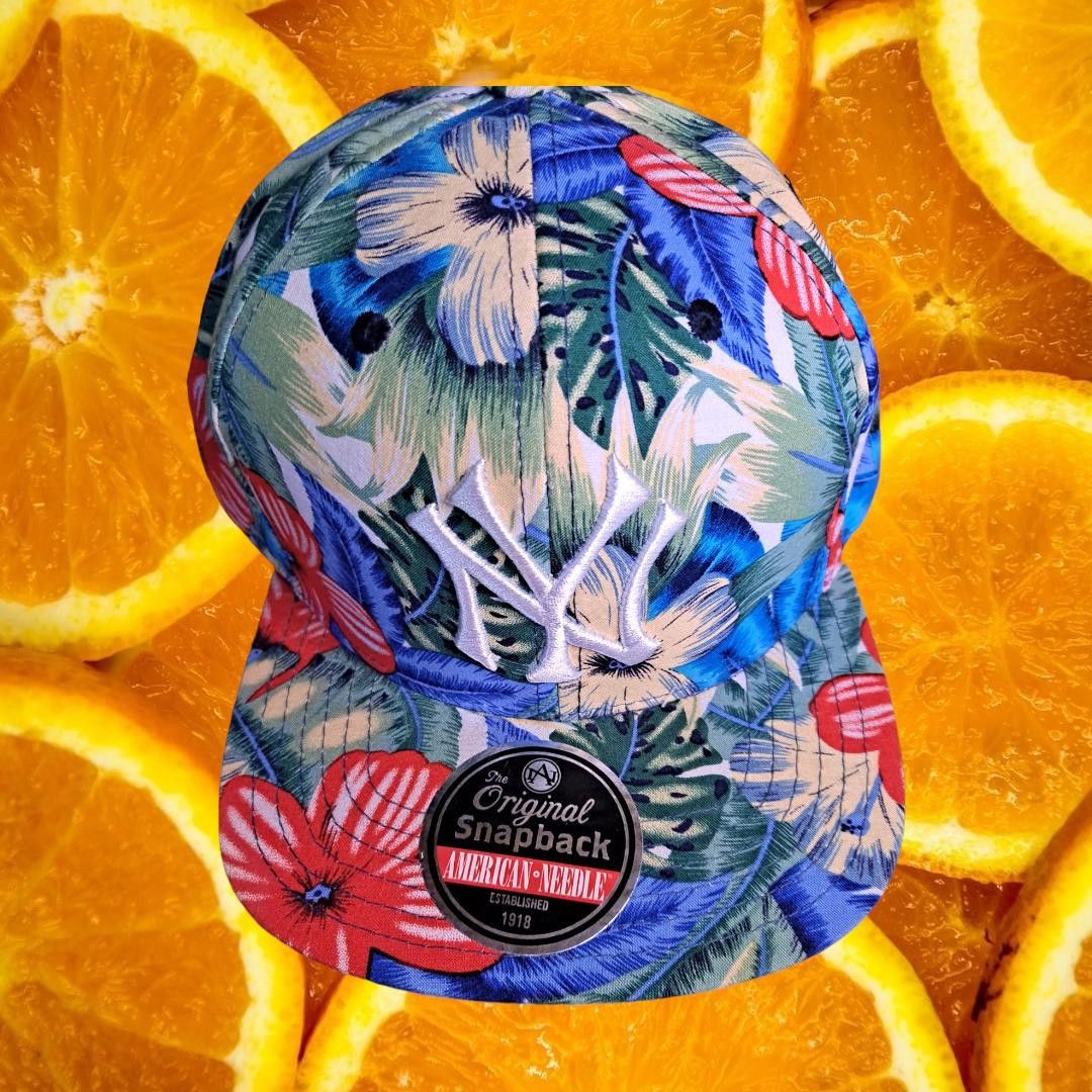 American Needle The American Needle New York Yankees Hawaiian Adjustable Hat Size ONE SIZE - 1 Thumbnail