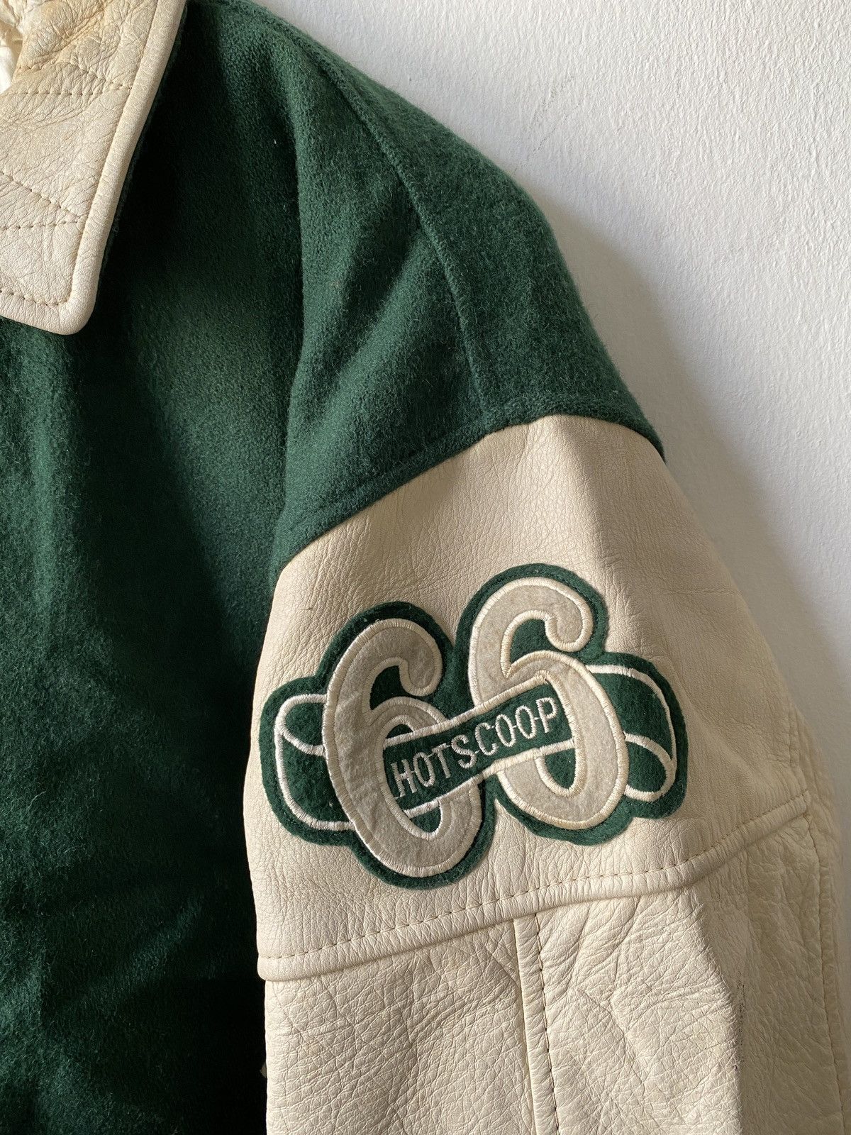 Vintage Vintage Hot Scoop 66 Member Wool Varsity Jacket Size US L / EU 52-54 / 3 - 5 Thumbnail