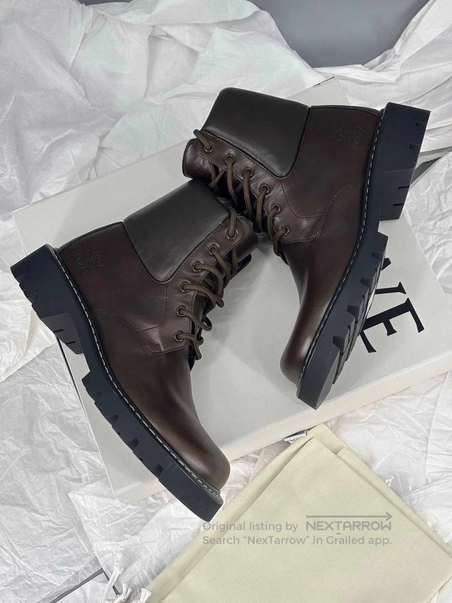 Loewe men's lace-up short boots in brown. Size US 9 / EU 42 - 2 Thumbnail