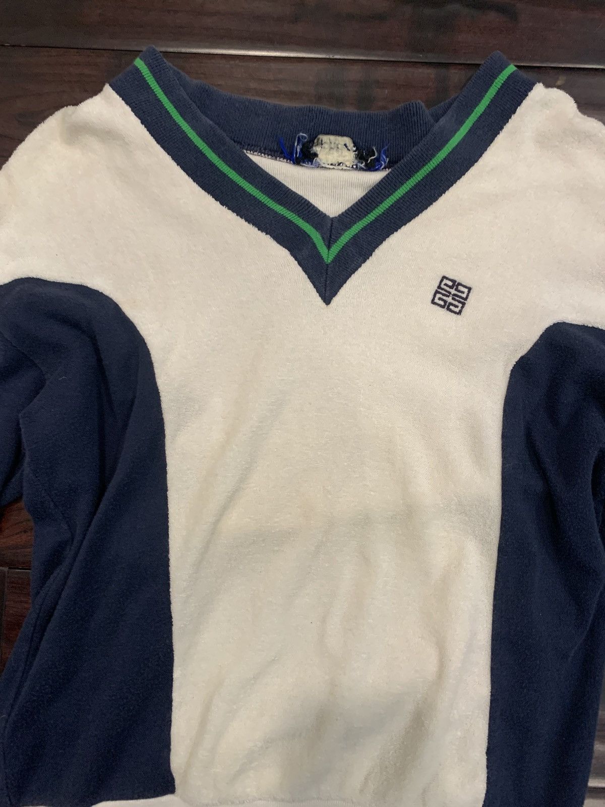 Givenchy vintage 70s Givenchy for chesa v neck Size US S / EU 44-46 / 1 - 3 Thumbnail