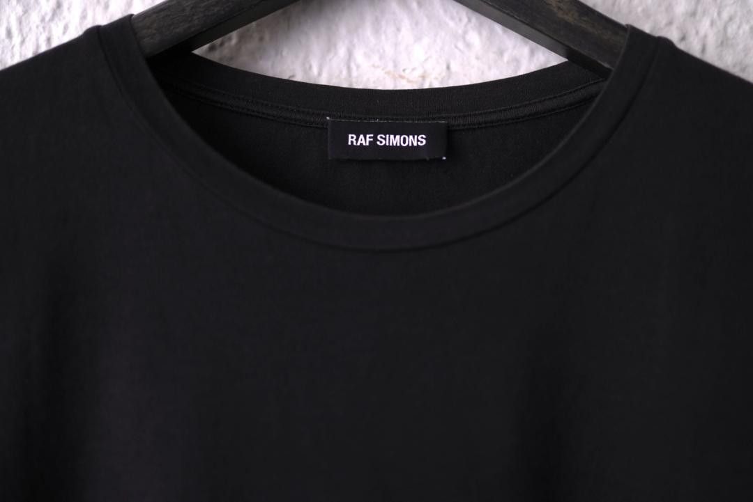 Raf Simons SS16 "Isolated Heroes" Tee Size US M / EU 48-50 / 2 - 8 Thumbnail