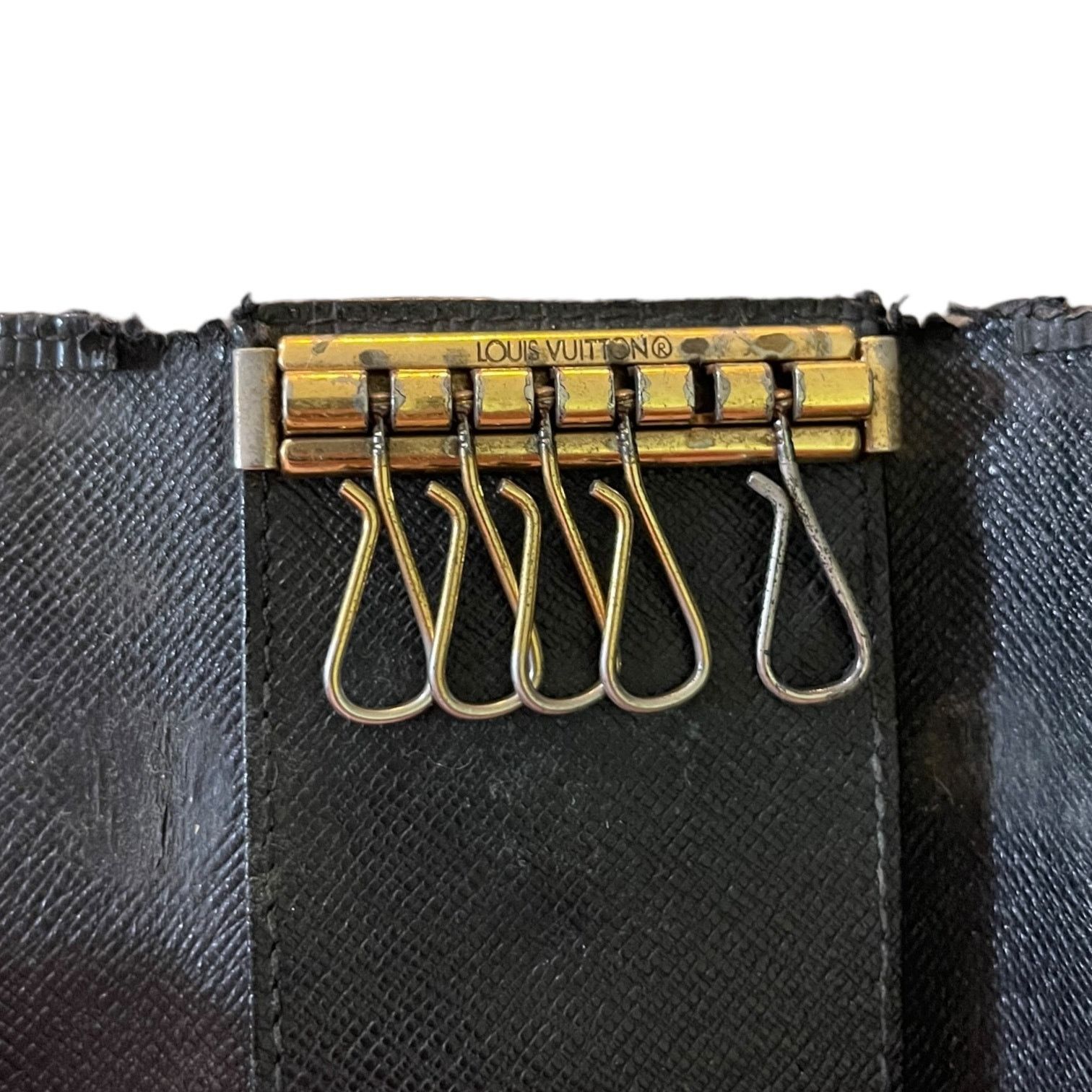 Louis Vuitton Louis Vuitton Black Epi 5 Hook Key Ring Size ONE SIZE - 5 Thumbnail