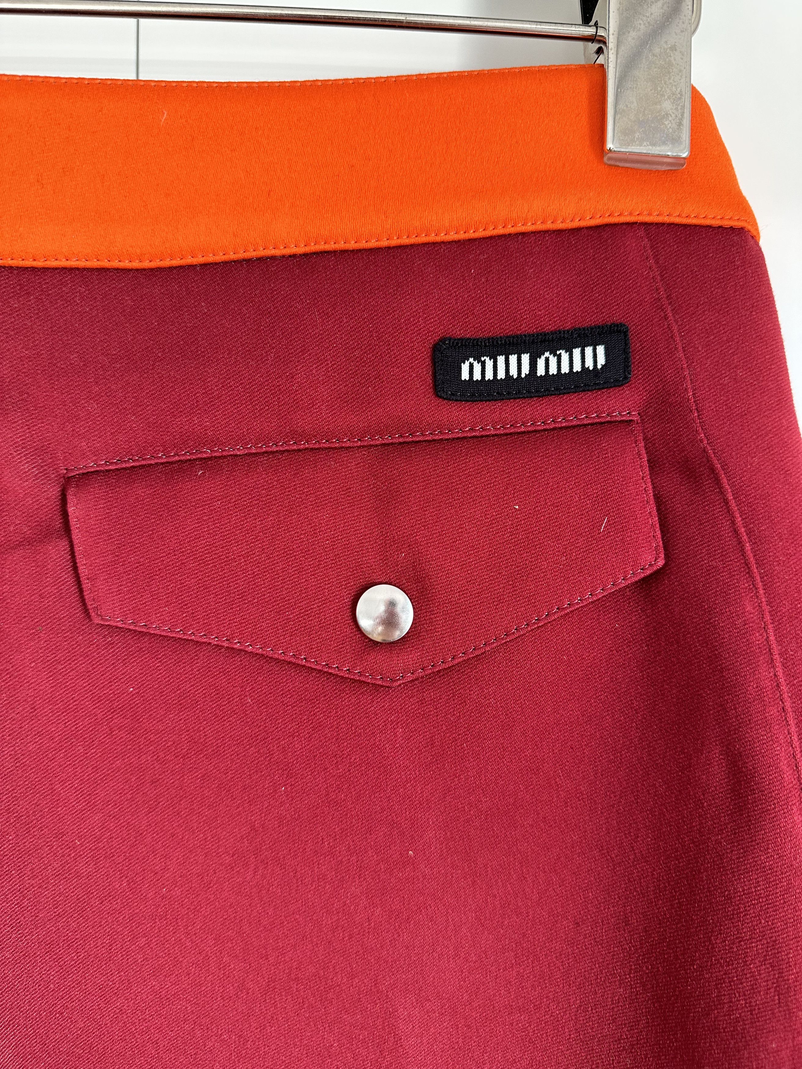 Miu Miu From the SS24 runway contrasting-waistband shorts $ 1,820 Size 30" / US 8 / IT 44 - 7 Thumbnail