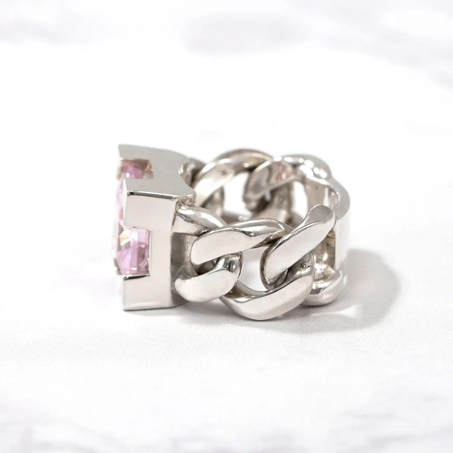 Bottega Veneta o1w1db10525 Size: 11 / Chain Ring in Silver/Pink Size ONE SIZE - 6 Thumbnail