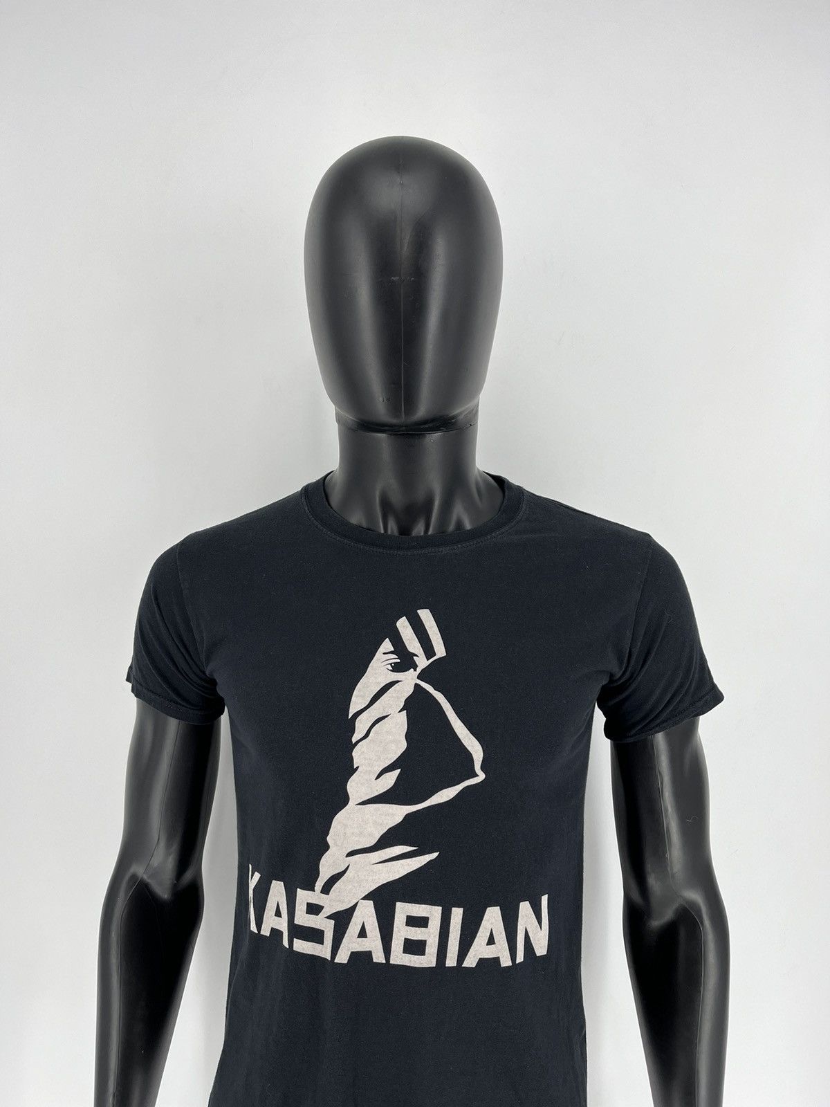 Band Tees × Vintage Vintage Y2K Kasabian Band Tour Streetwear Style Graphic Size US S / EU 44-46 / 1 - 1 Thumbnail