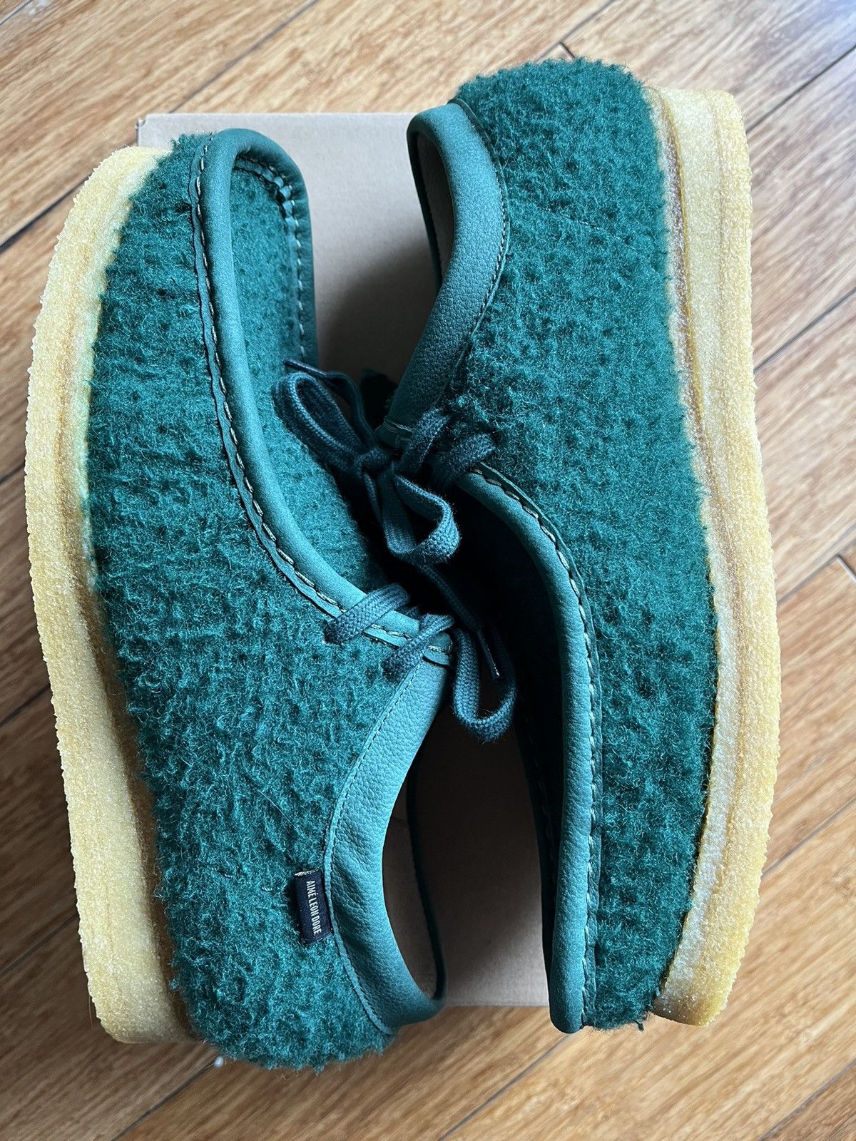 Aime Leon Dore × Clarks Us 9 ALD X Clarks Wallabee low green casentino wool Size US 9 / EU 42 - 1 Thumbnail