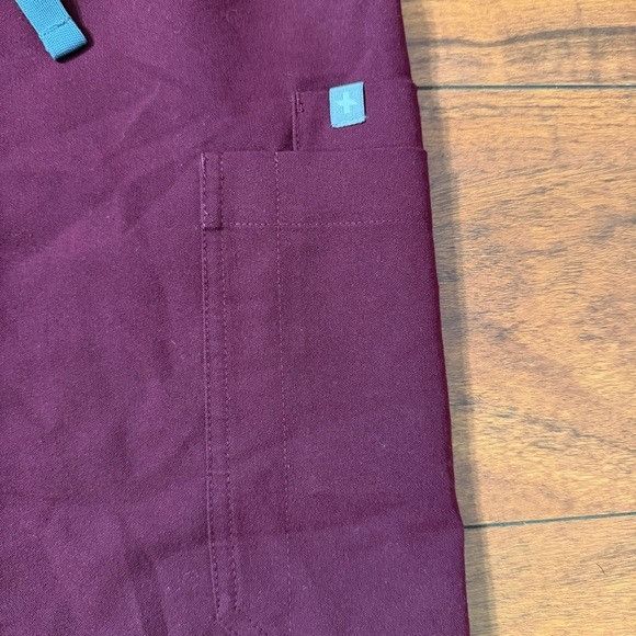 Other Figs Maroon Technical Collection Pants Sz XS Size 24" / US 00 / IT 34 - 3 Thumbnail