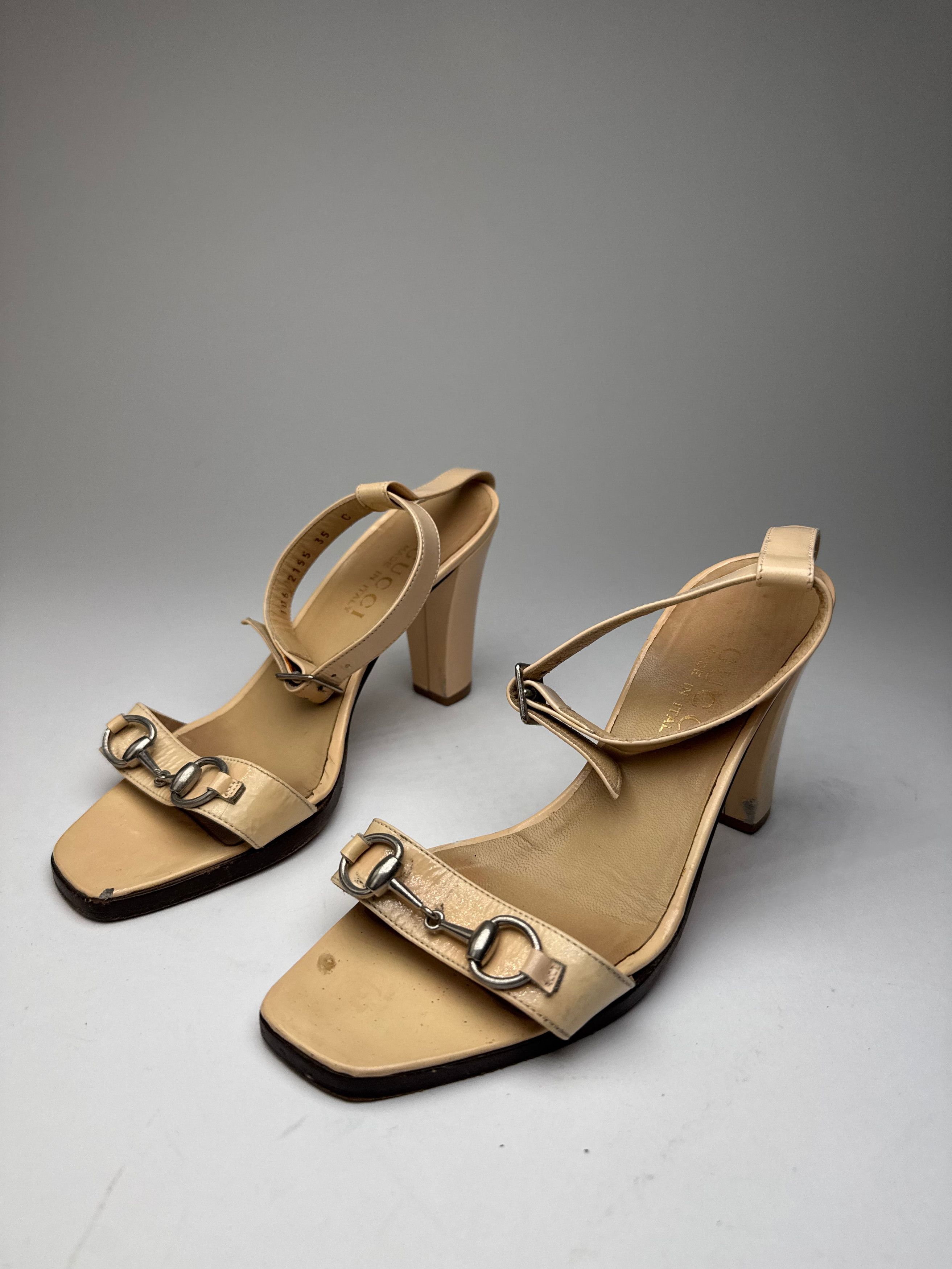 Gucci Vintage Leather Horsebit Pumps Beige EU35C Size US 4 / IT 34 - 1 Thumbnail