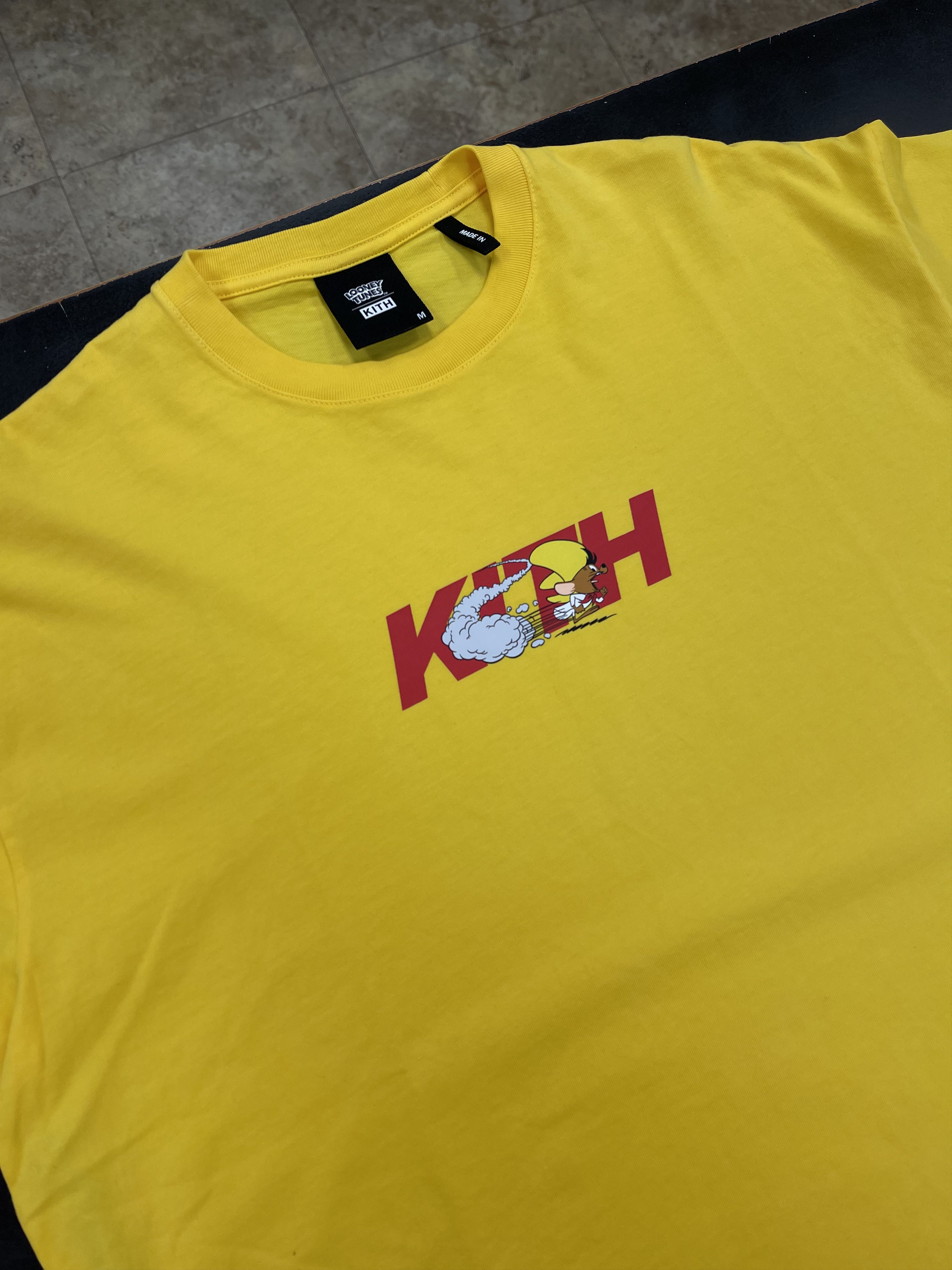 Kith × Warner Bros KITH x Looney Tunes Speedy Gonzales Tee Yellow Size US M / EU 48-50 / 2 - 2 Thumbnail