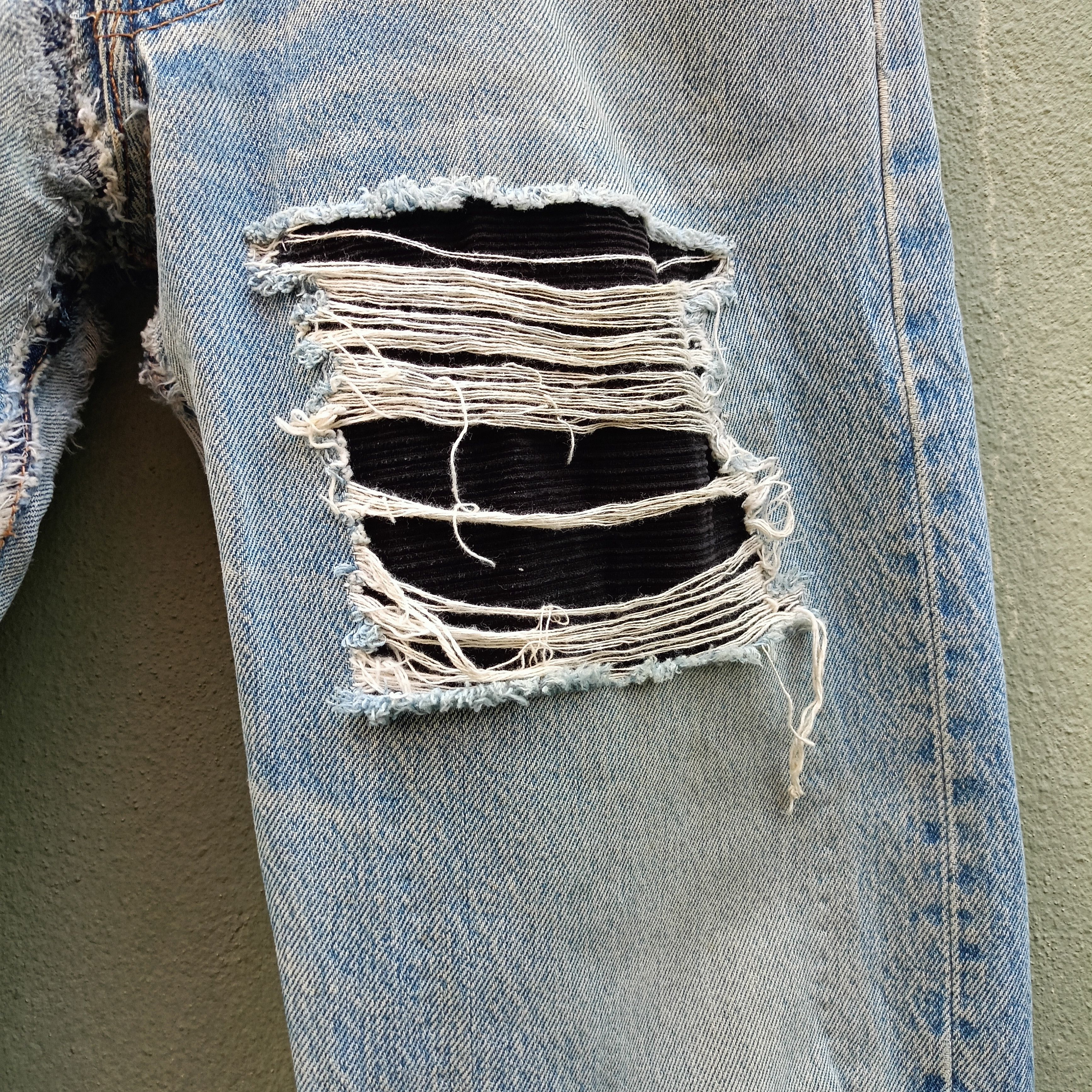 Levi's Vintage Clothing Levi's 501 Distressed jeans Vintage Usa Size US 33 - 6 Thumbnail