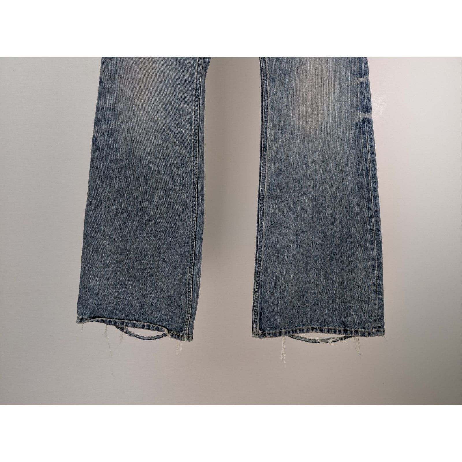 Balenciaga o1rshd1 Unisex Organic Selvedge Denim Flared Pants in Blue Size US 30 / EU 46 - 4 Thumbnail