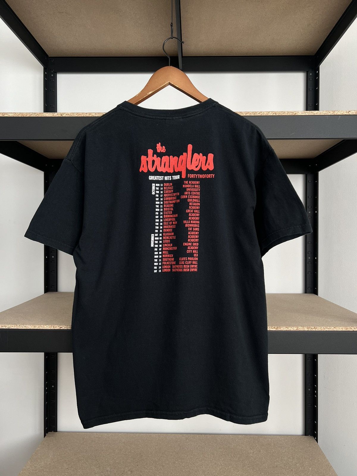 Band Tees Vintage 2000s The Stranglers Greatest Hits Tour T-shirt Size US L / EU 52-54 / 3 - 2 Thumbnail