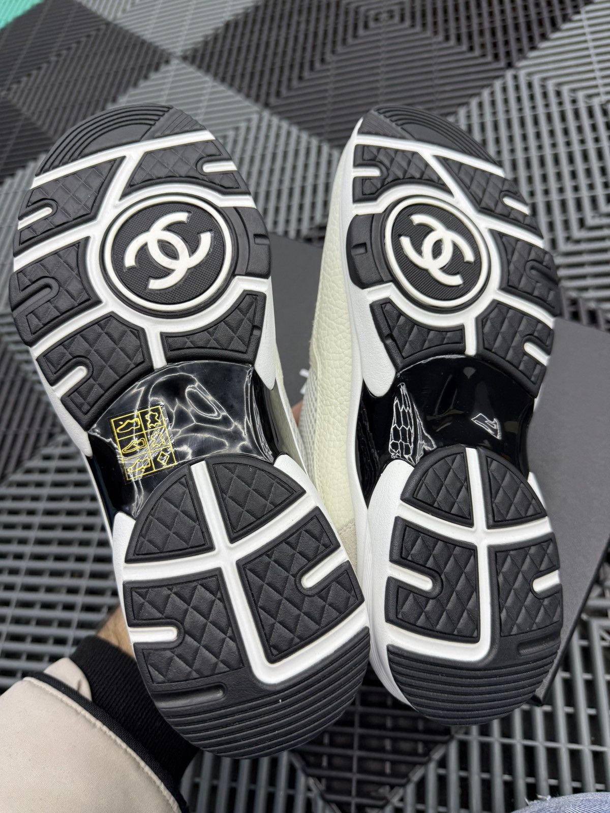 Chanel Chanel Panda Sneakers Size US 8 / IT 38 - 5 Thumbnail