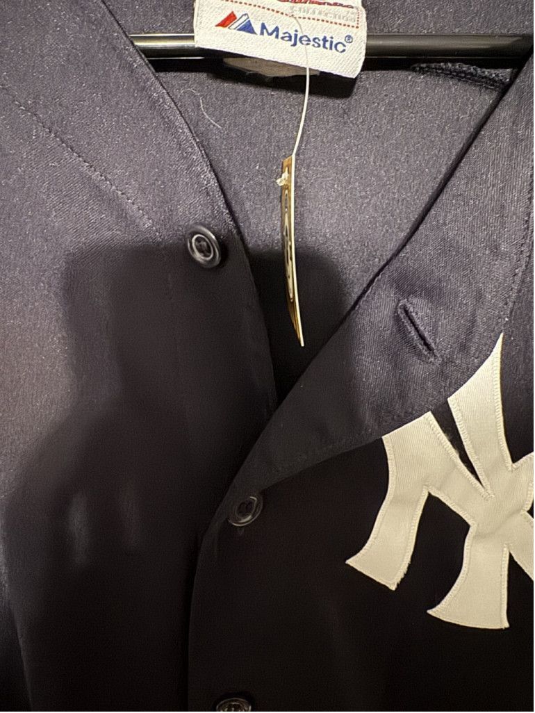 Majestic New York Yankees Majestic Button up Jersey Men Sz L (?) Blue Size US L / EU 52-54 / 3 - 4 Thumbnail