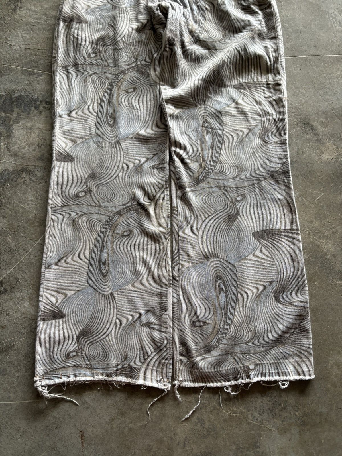Other flared crest jeans zebra illusion art cavalli inspired Size US 28 / EU 44 - 8 Thumbnail