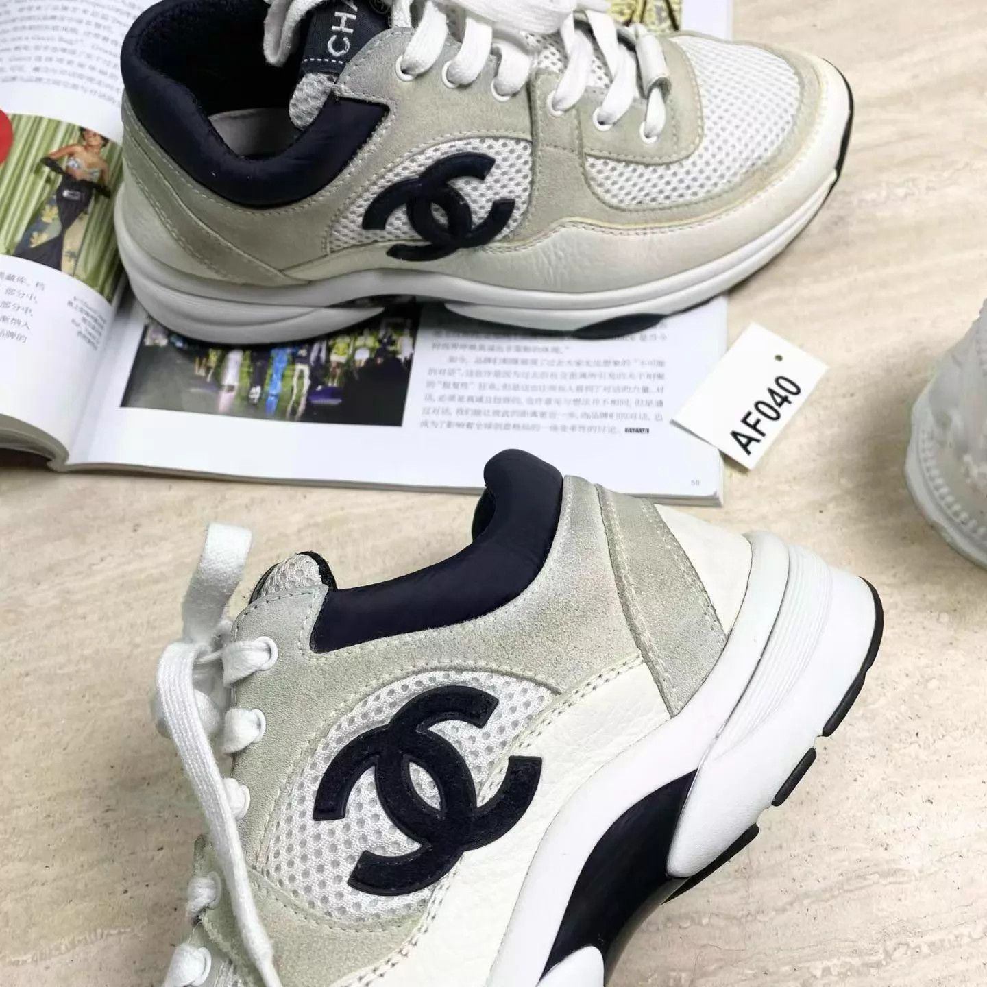 Chanel CHANEL Black/White Panda Mesh Low-Top Runners 36.5 97 AF040 Size US 6 / IT 36 - 4 Thumbnail