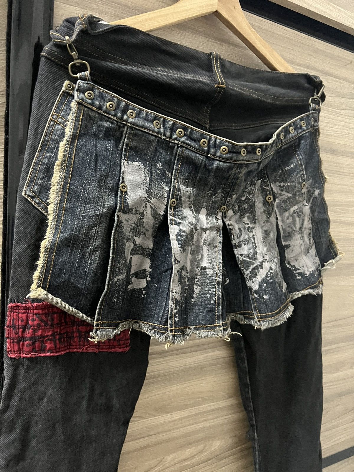 Other ALGONQUIN PUNK PANTS GOTHIC BONDAGE CLLASIC JEANS Size US 31 - 10 Thumbnail
