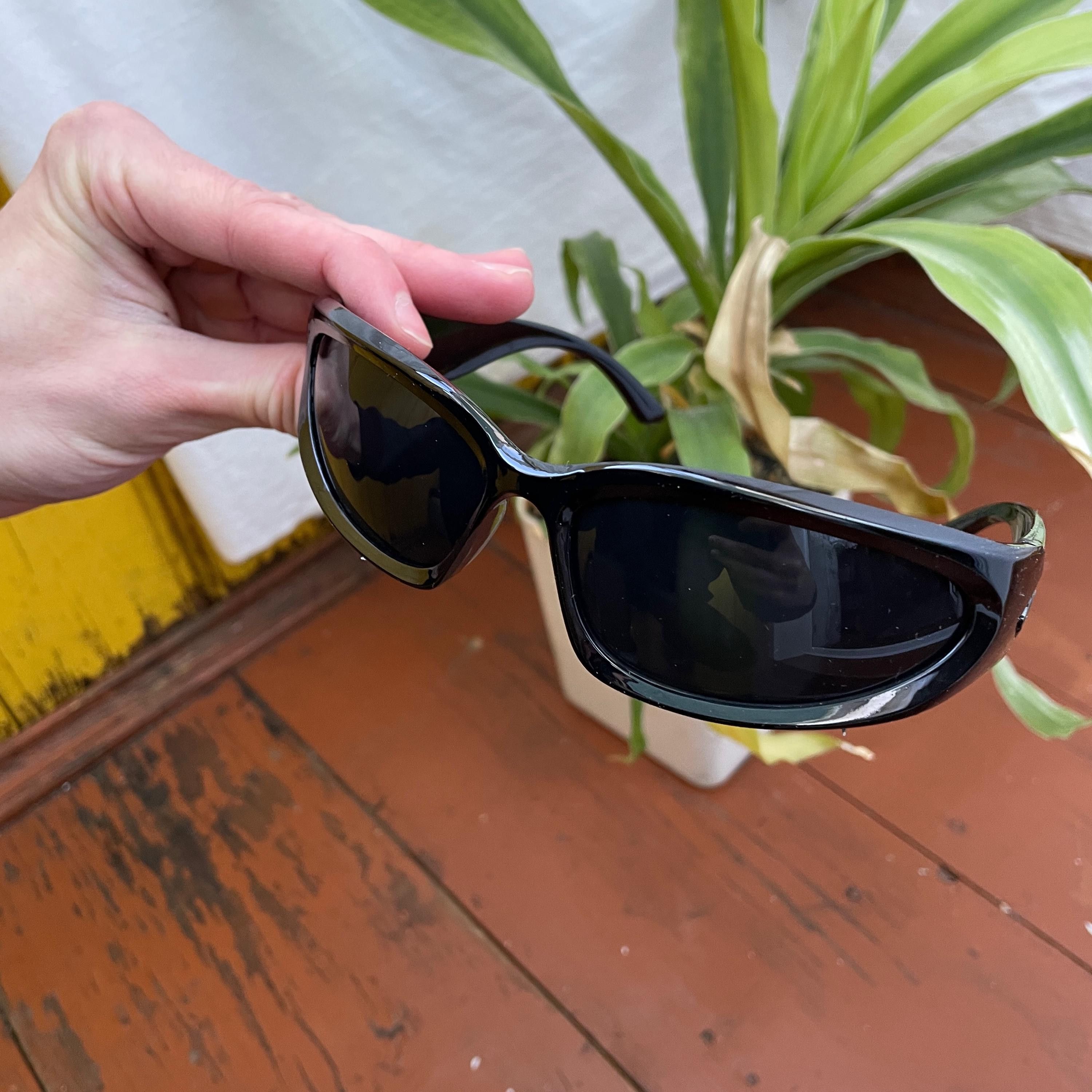 Other Sunglasses Vintage Unisex Y2K Style Sports alt grunge Size ONE SIZE - 3 Thumbnail