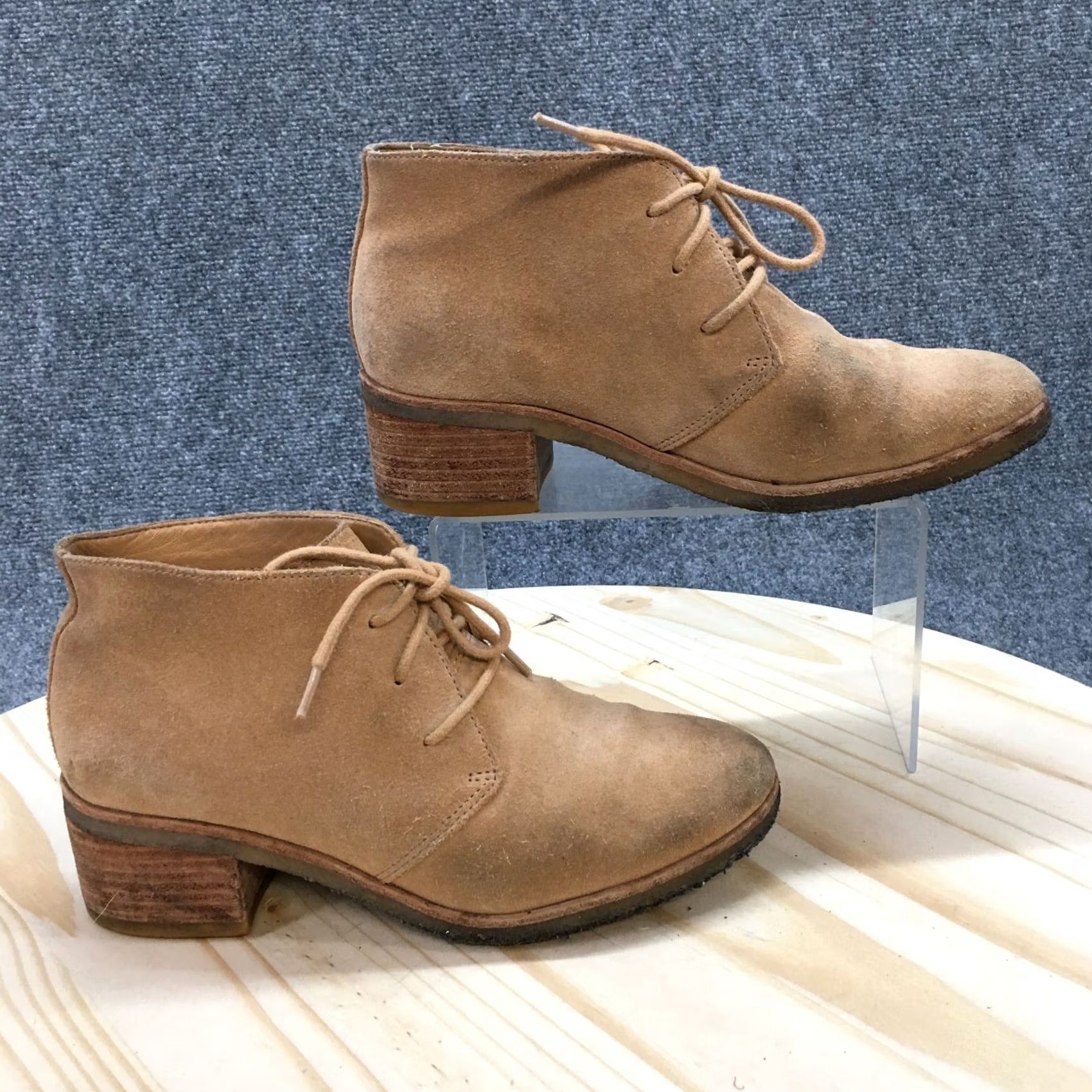 Clarks Clarks Originals Boots Womens 7.5 M Phenia Carnaby Chukka Brown Suede Heels Size US 8 / IT 38 - 2 Thumbnail