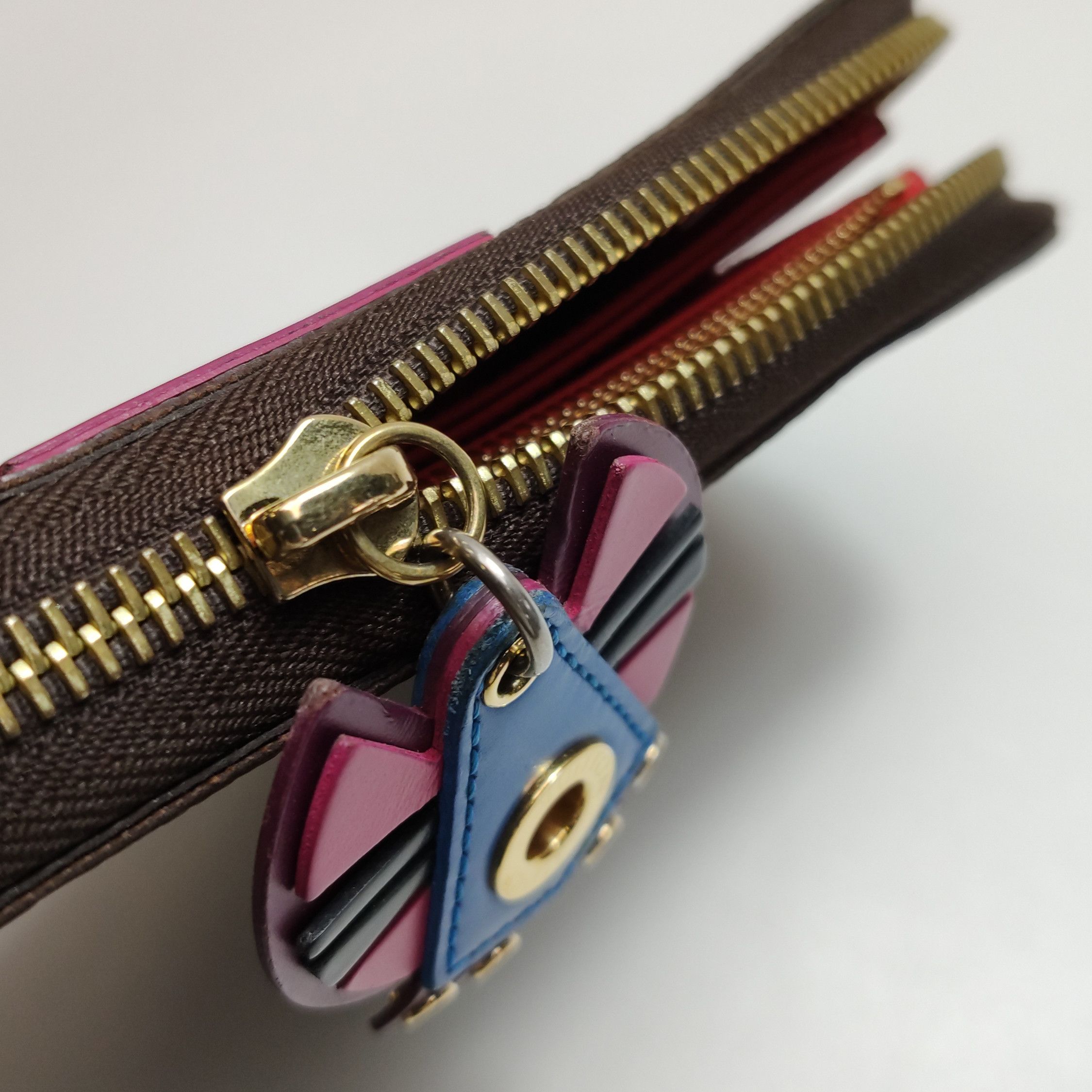 Louis Vuitton Louis Vuitton (LV) Zippy cowhide colorblocked Monogram prin Size ONE SIZE - 5 Thumbnail