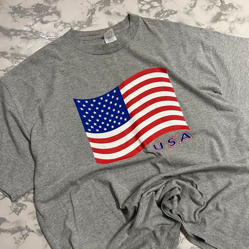 Vintage Vintage USA Flag T-Shirt Retro Y2K Baggy Size US XXL / EU 58 / 5 - 2 Thumbnail