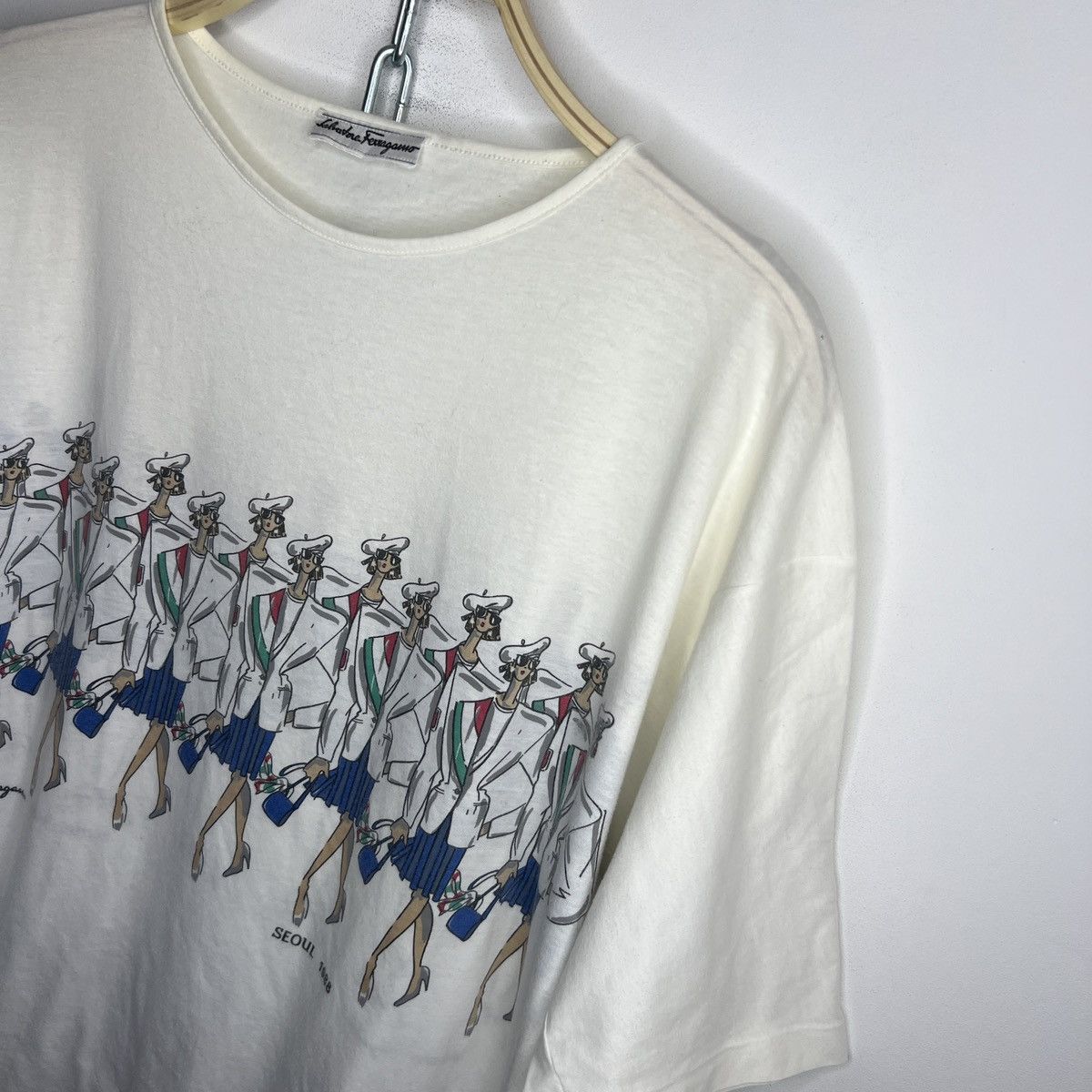 Salvatore Ferragamo × Vintage Vintage SALVATORE FERRAGAMO Seoul 1988 Print T-Shirt Tee Size US M / EU 48-50 / 2 - 5 Thumbnail