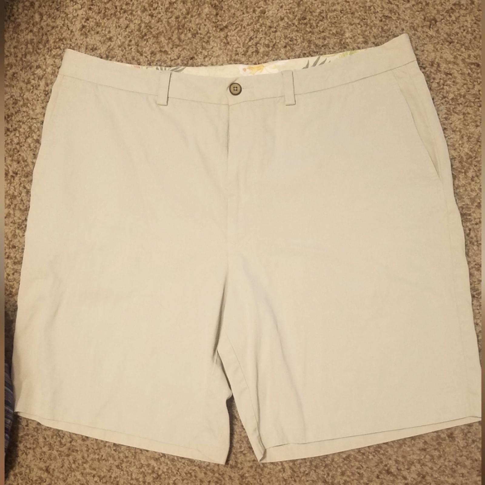 Tommy Bahama Tommy Bahama Classic Tan Shorts Size 38 Size US 38 / EU 54 - 1 Thumbnail