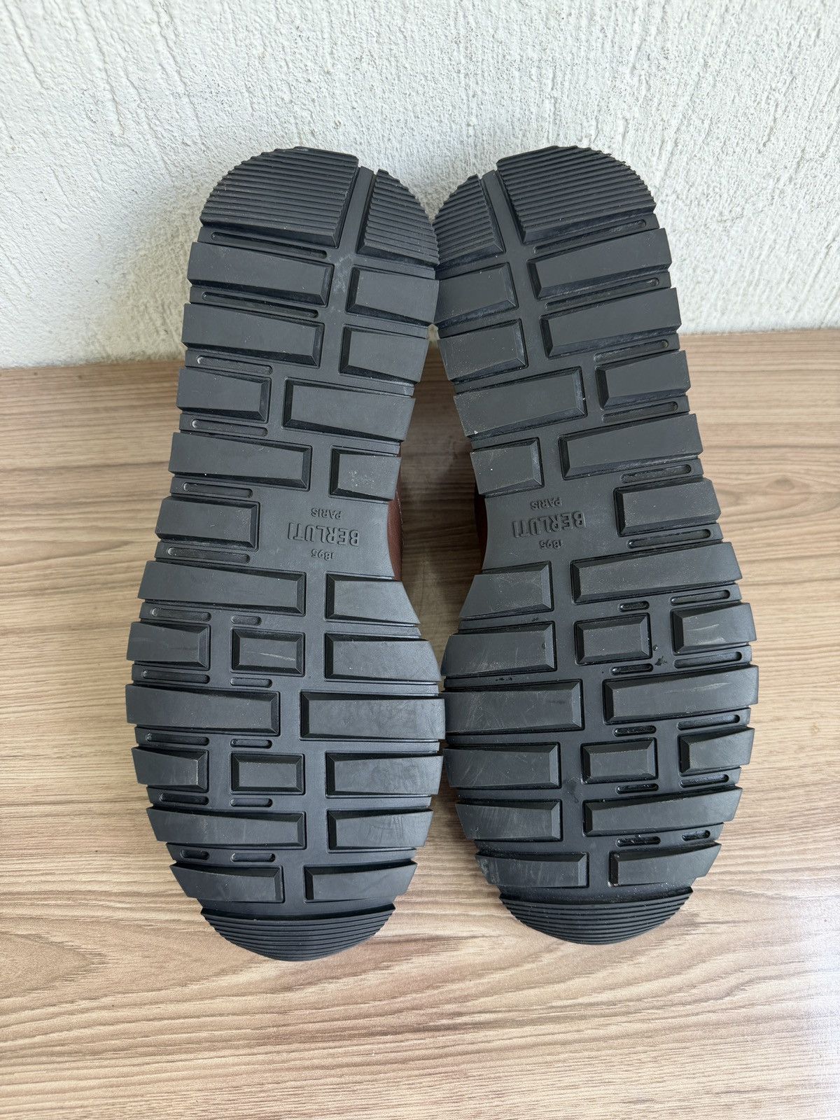 Berluti Fast track scritto slip on Size US 11 / EU 44 - 19 Thumbnail