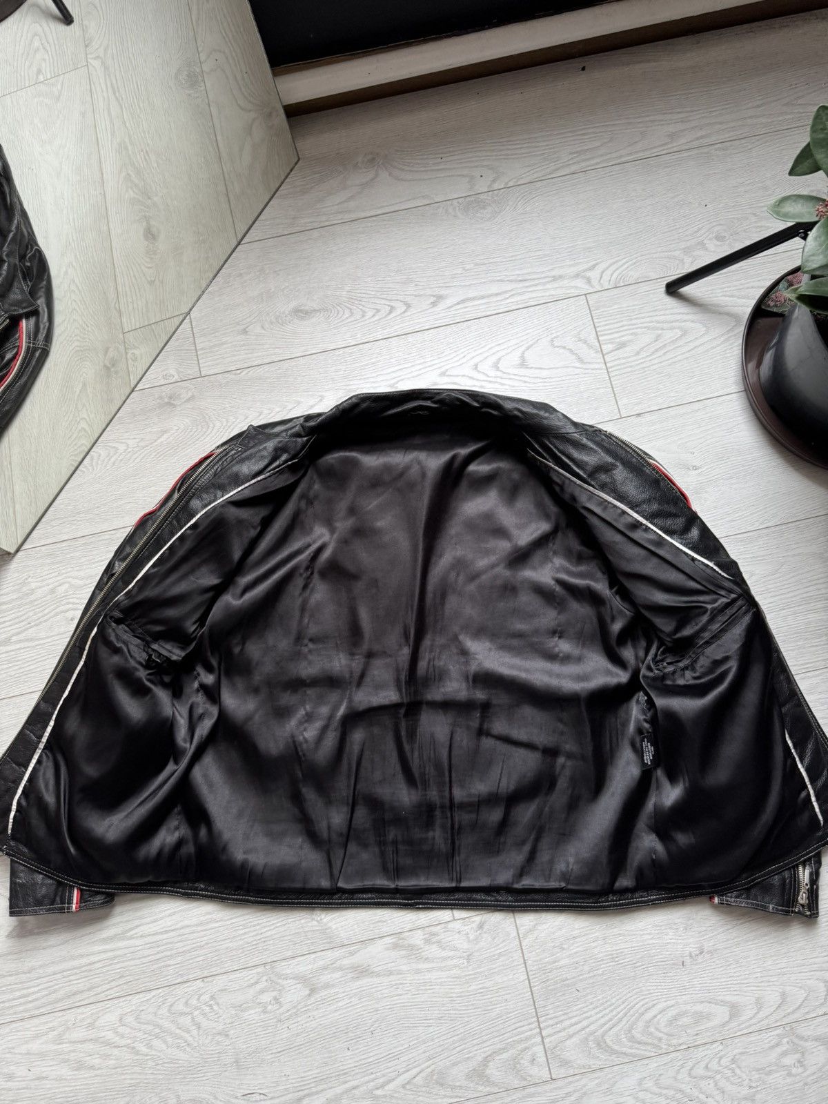 Vintage Vintage Harrison Gibson 90's F1 Leather Racing Jacket Size US L / EU 52-54 / 3 - 11 Thumbnail