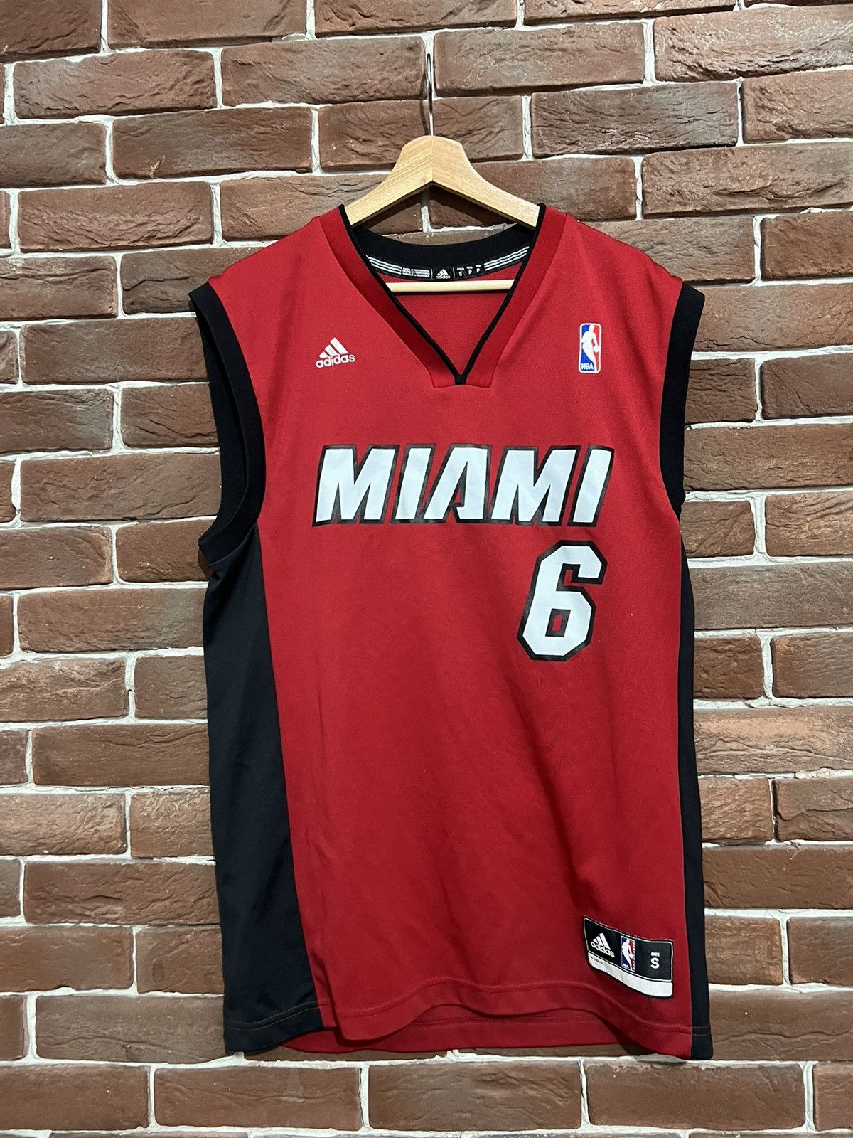 Vintage Miami Heat Adidas Lebron James NBA Basketball Jersey