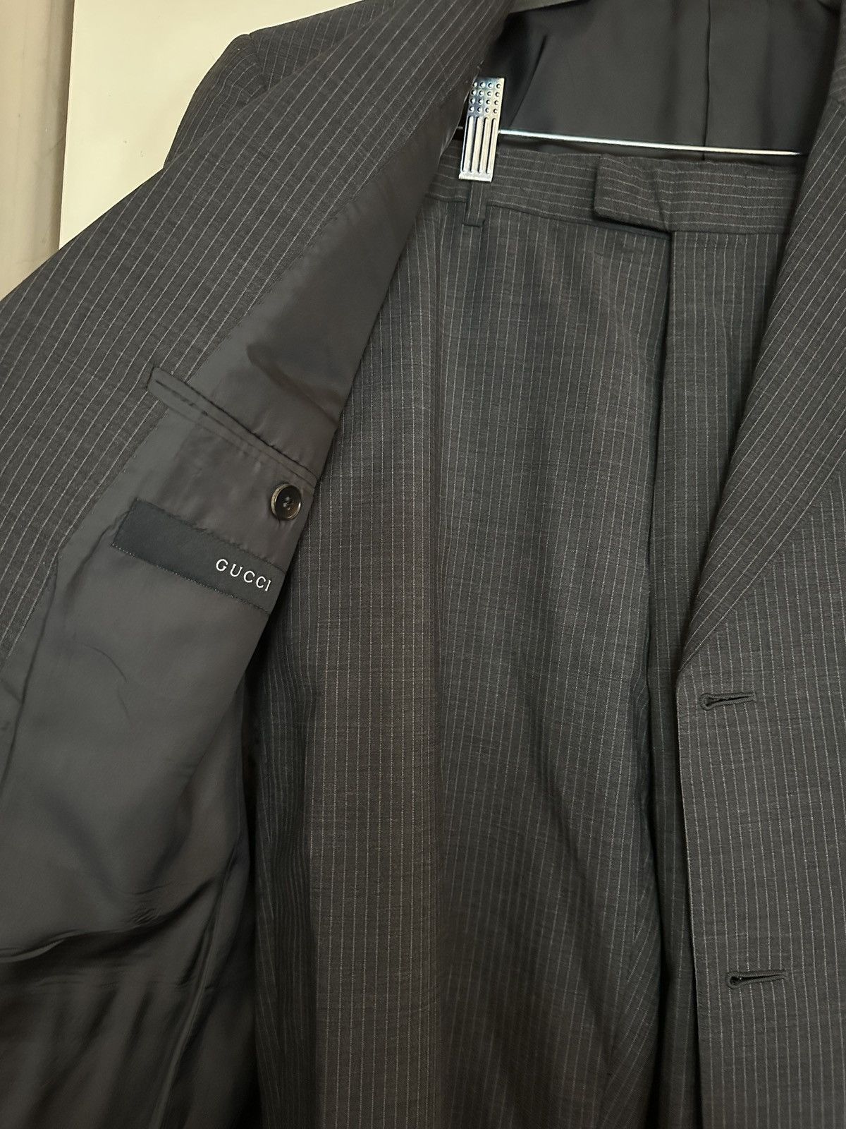 Gucci Vintage GUCCI Grey Stripe 3-Button Suit – Tailored Ankle Fit Size 44R - 7 Thumbnail