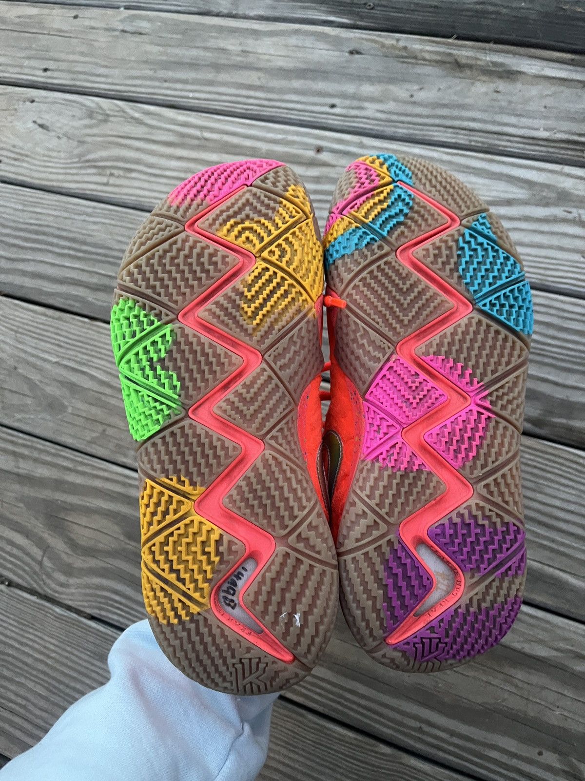 Nike Kyrie 4’s RARE lucky charm edition Size US 9 / EU 42 - 5 Thumbnail