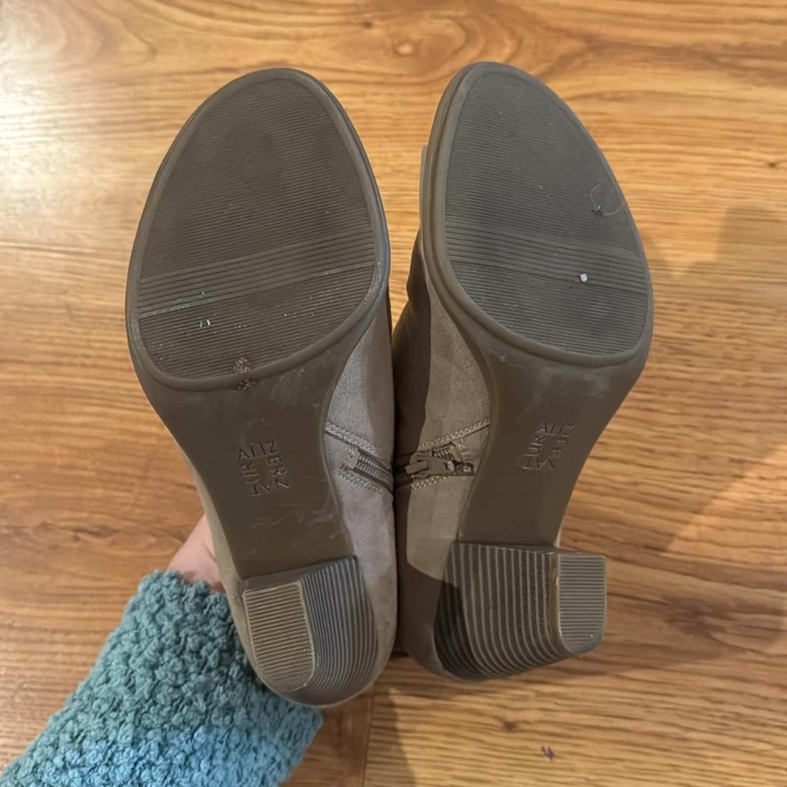 Other Naturalizer | Suede Heels Size US 8.5 / IT 38.5 - 3 Thumbnail