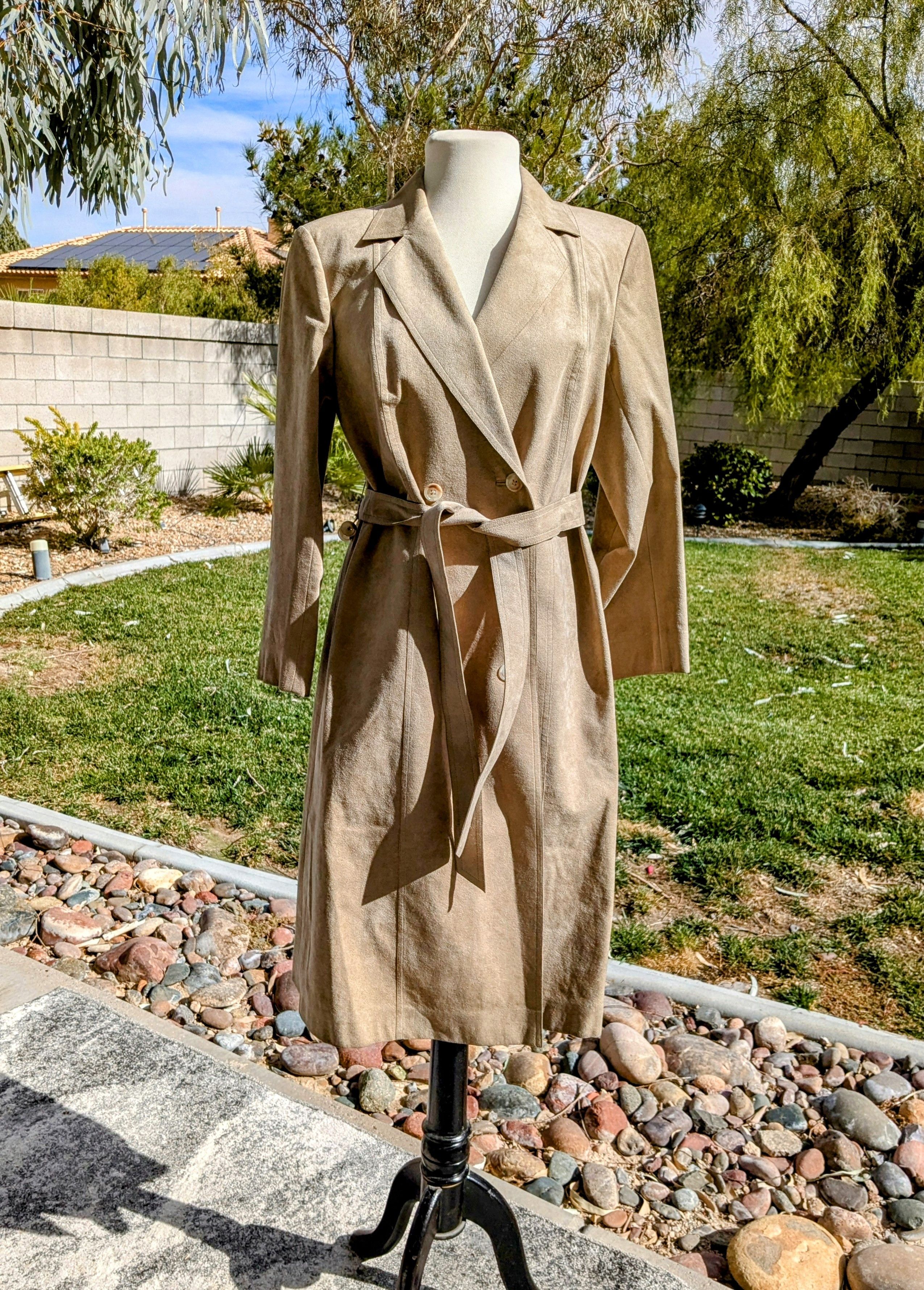 Vintage Vintage 1970s Suede Leather Bespoke Petite Trench Coat EUC Size S / US 4 / IT 40 - 1 Thumbnail