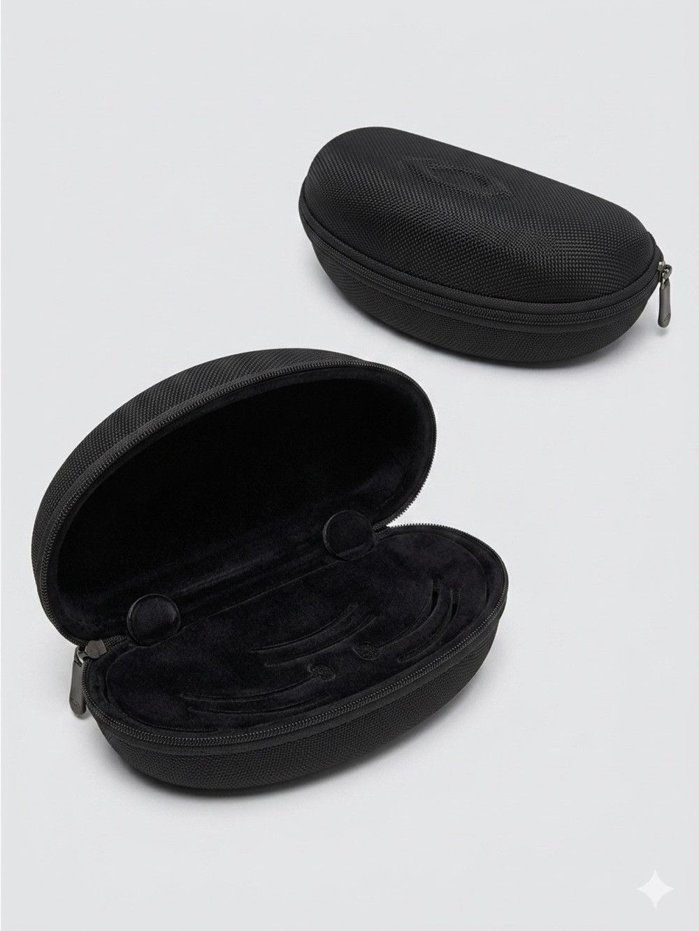 Oakley Oakley Black Zip Around Sunglasses Case for Spare Lenses Size ONE SIZE - 1 Thumbnail