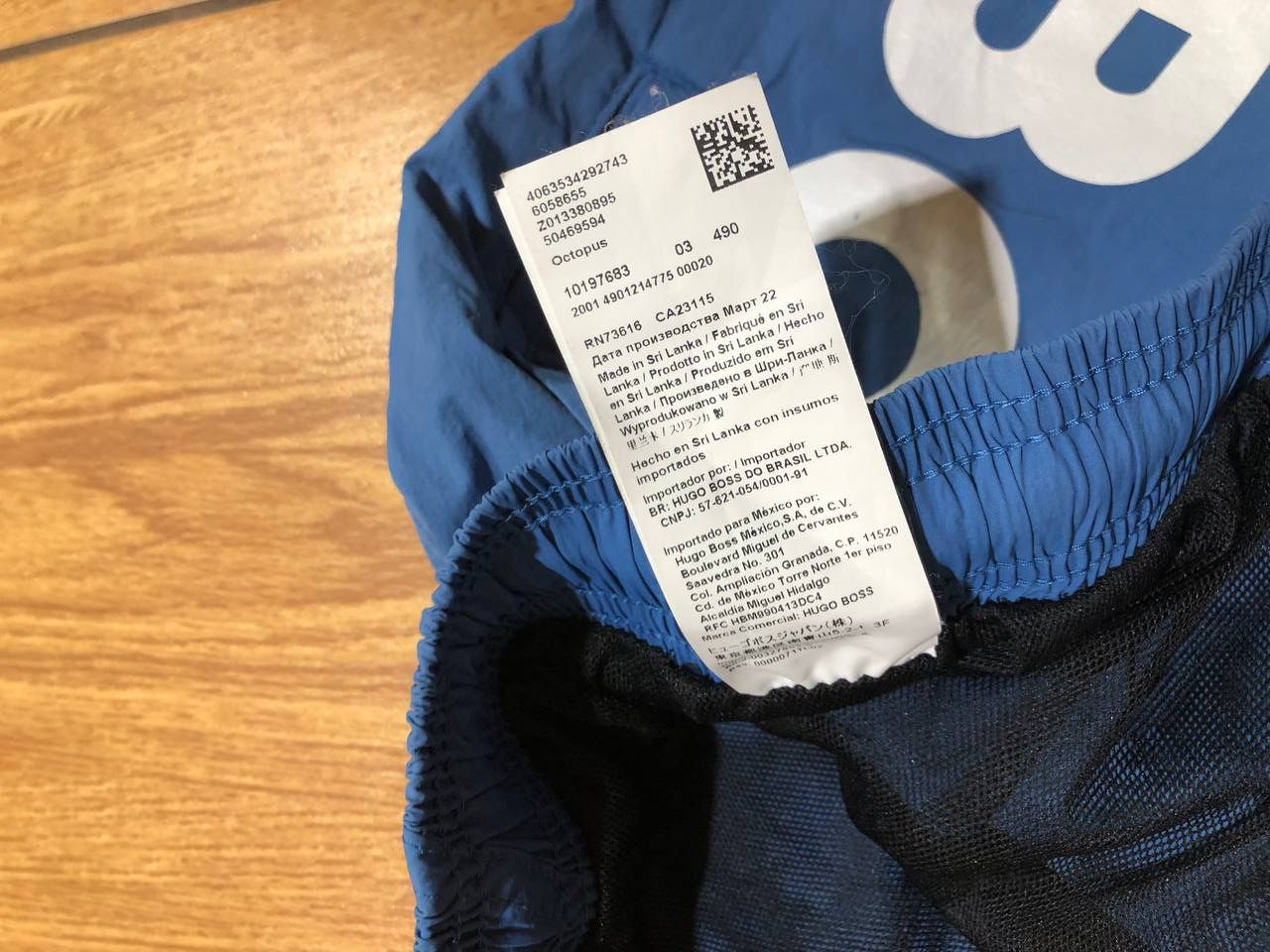 Hugo Boss Vintage Hugo Boss Big Y2K Logo Blue Shorts Size XS Size US 26 / EU 42 - 5 Thumbnail