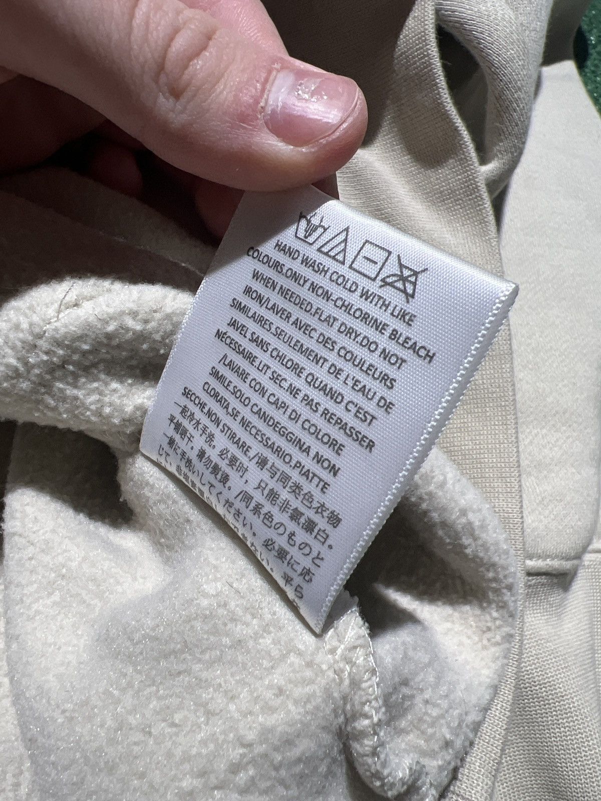 Fear of God Fear of god essentials 1977 hoodie size s Size US S / EU 44-46 / 1 - 9 Thumbnail