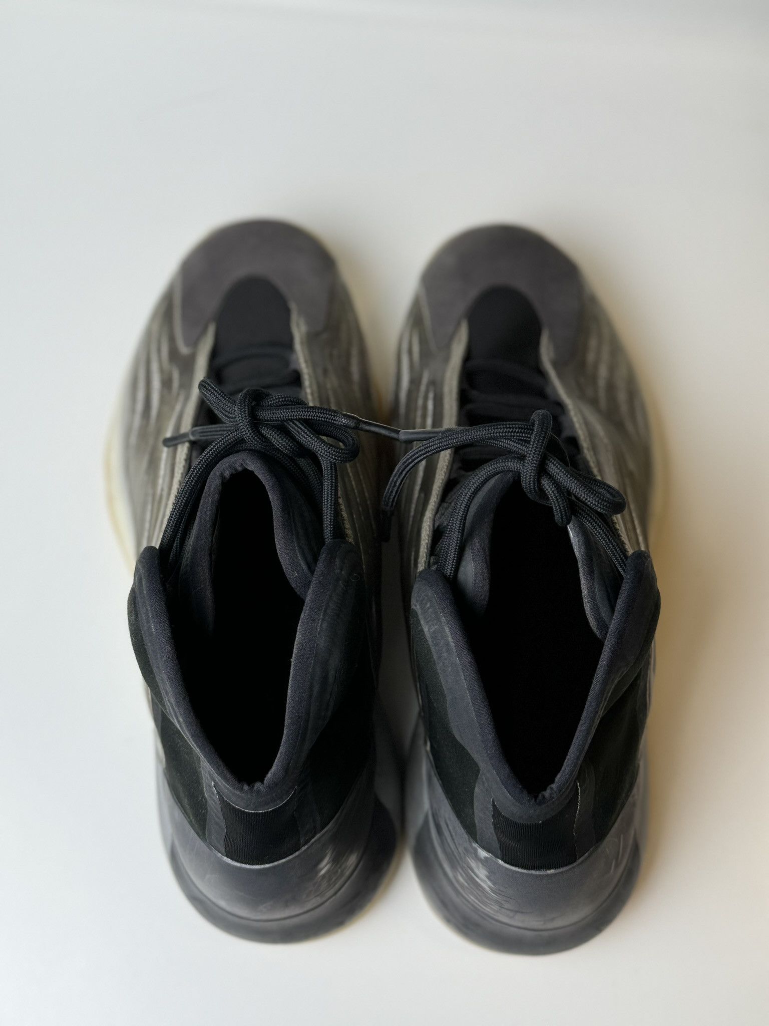 Adidas × Yeezy Adidas Yeezy Quantum Size US 11.5 / EU 44-45 - 6 Thumbnail