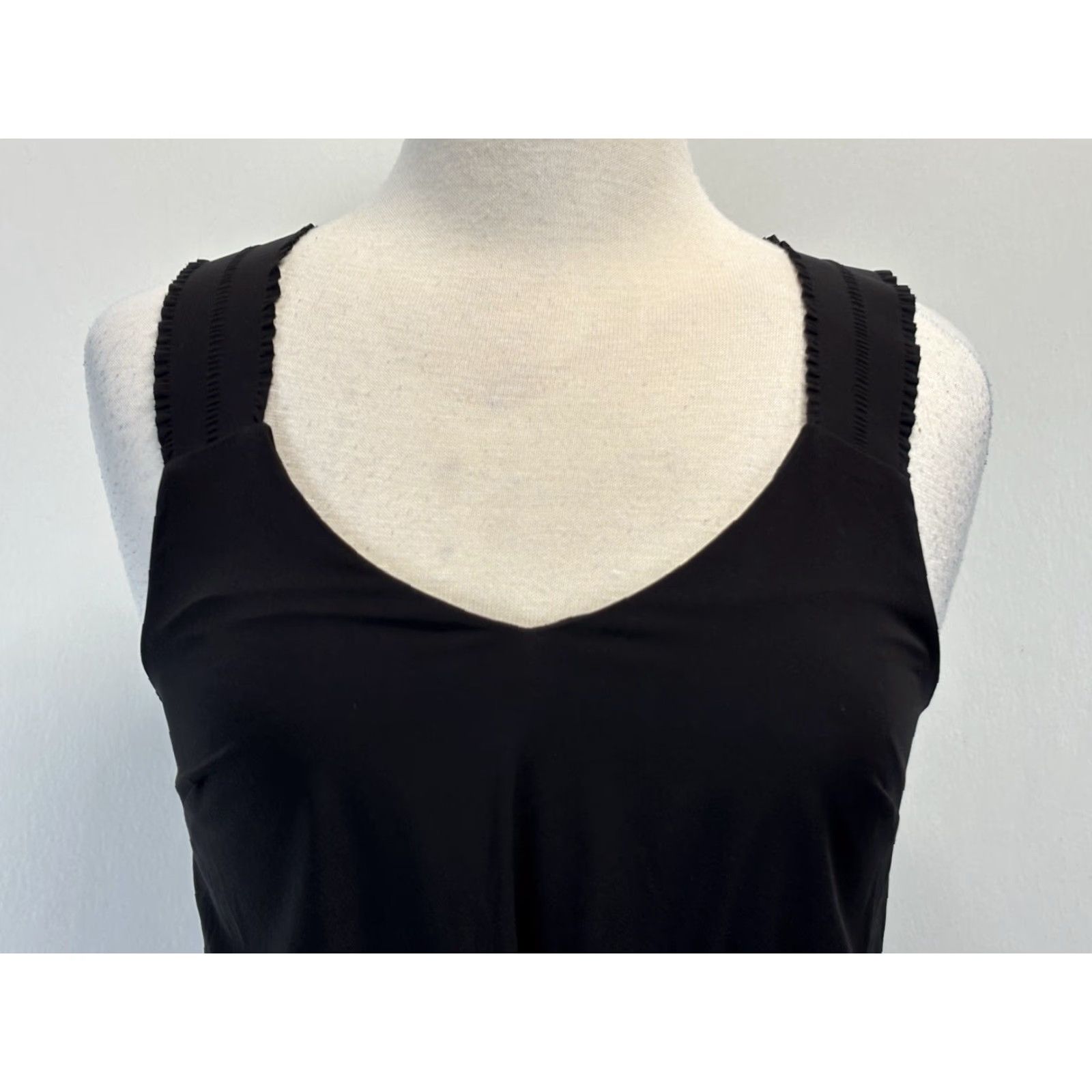 Athleta Athleta Women's Size Small Black Savannah Strap Mini Athletic Tie Waist Dress Size S / US 4 / IT 40 - 5 Thumbnail