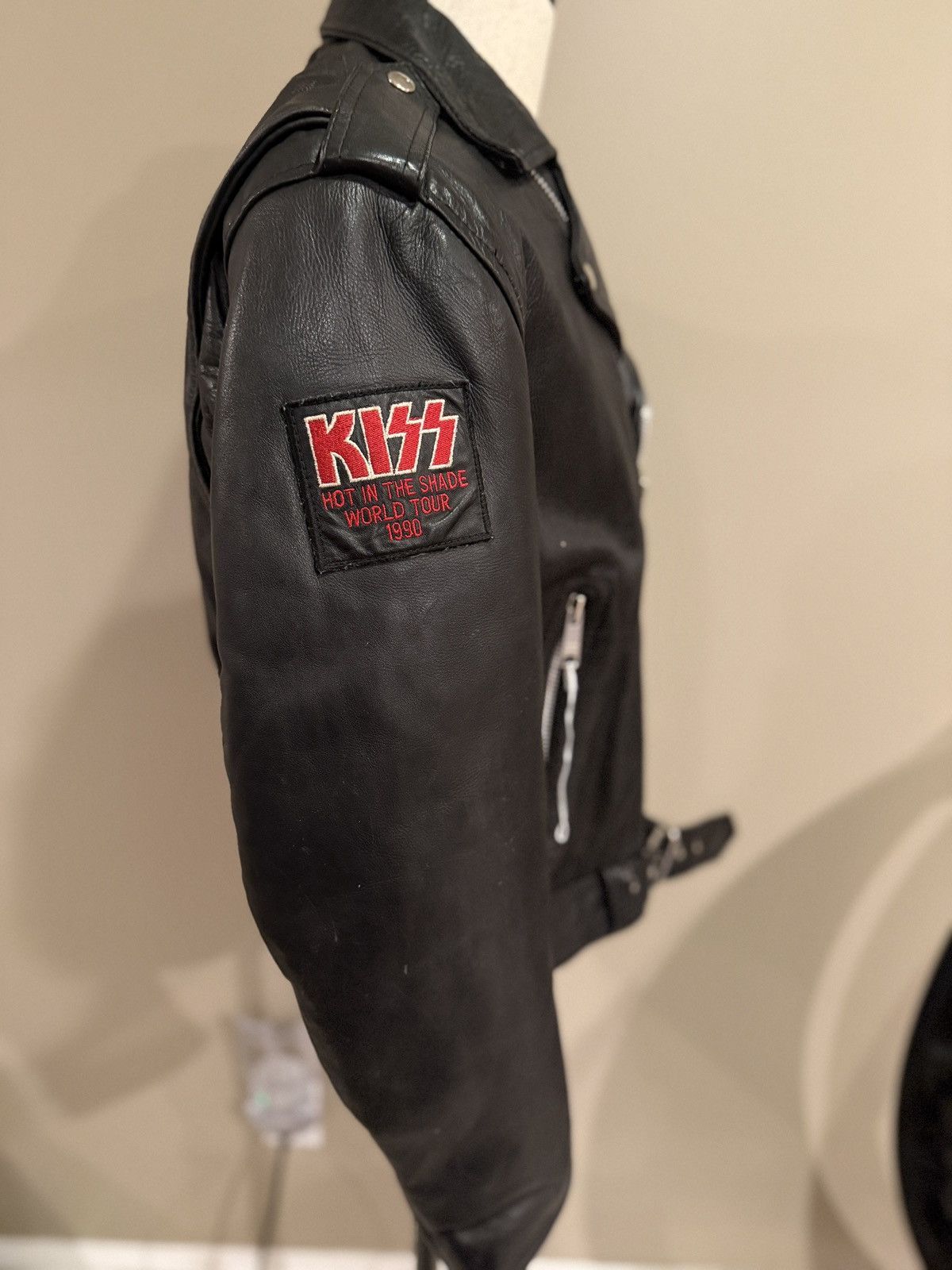 KISS KISS 1990 “Hot in The Shade” World Tour Promo Leather Jacket Size US L / EU 52-54 / 3 - 4 Thumbnail
