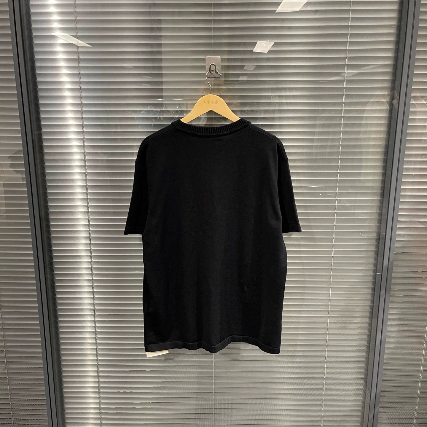 Louis Vuitton Louis Vuitton Black Pin Knit Short Sleeve XL Size US XL / EU 56 / 4 - 2 Thumbnail