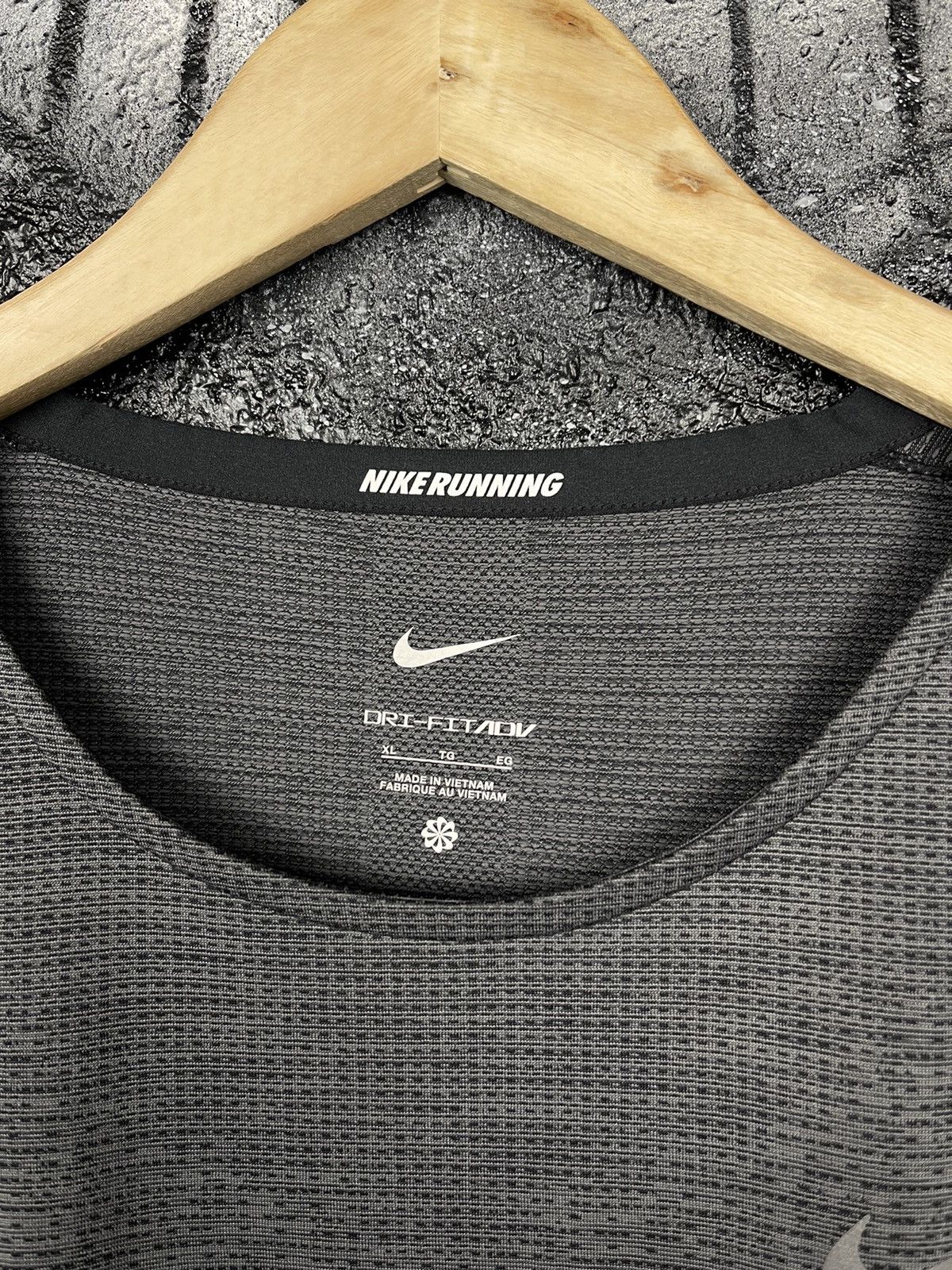 Nike Nike Dri-Fit ADV Techknit Ultra Running Sport Grey T-Shirt Men’s Size XL Size US XL / EU 56 / 4 - 5 Thumbnail